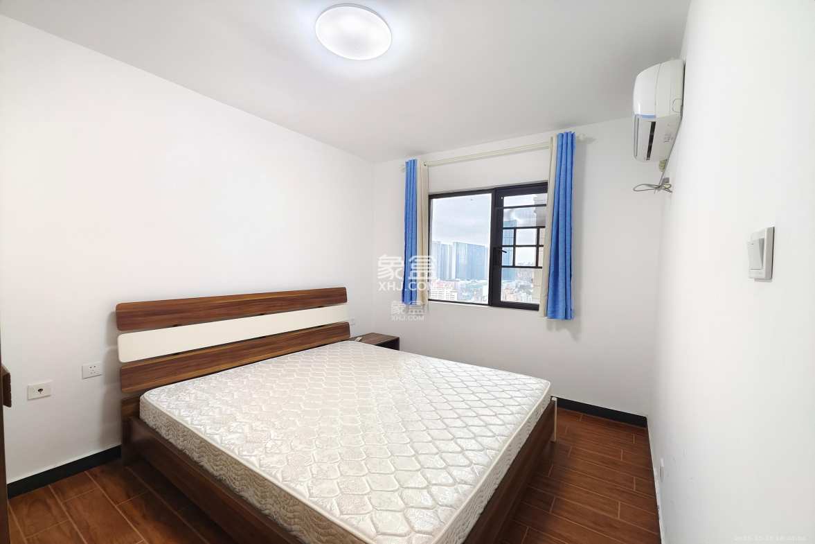 保利西海岸B区  3室2厅1卫    3000.0元/月 保利西海岸B区  3室2厅1卫    3000.0元/月室内图