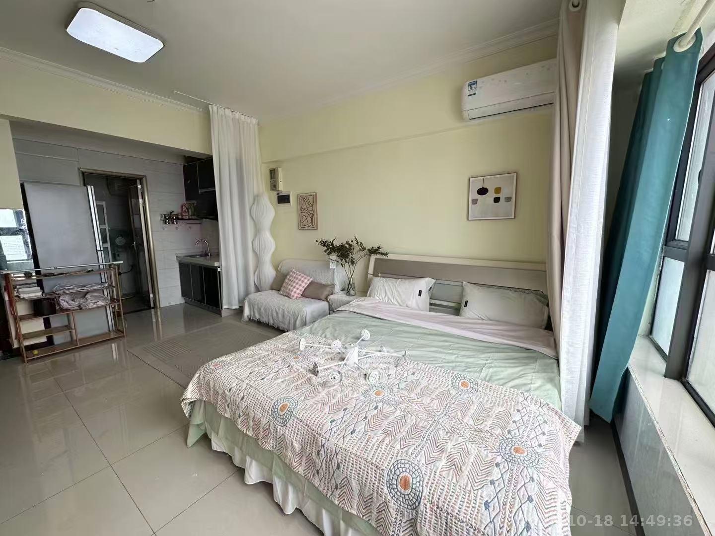 摩天一号  1室1厅1卫    1700.0元/月