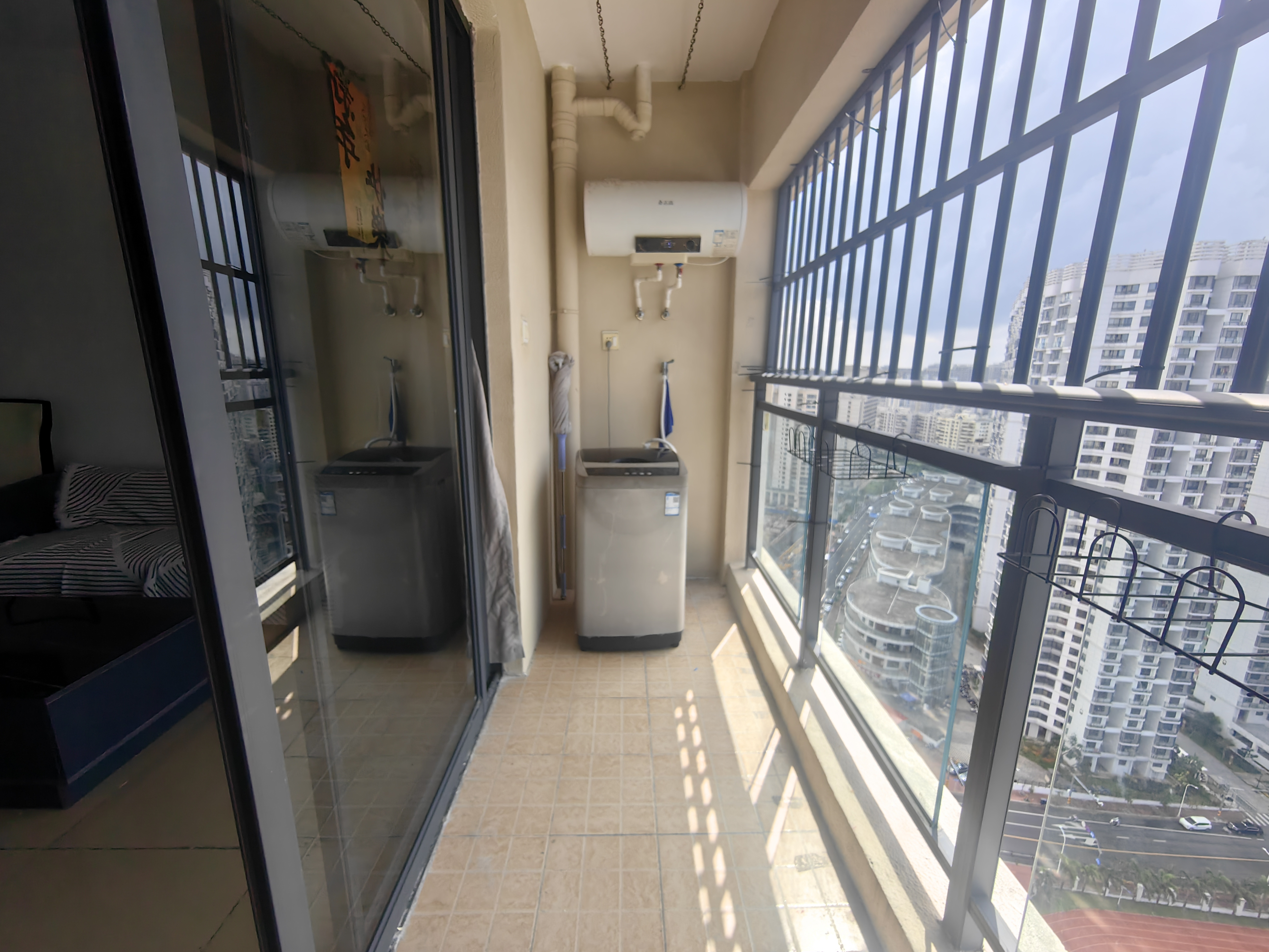 冠盛天泽园  2室2厅1卫    2300.0元/月室内图