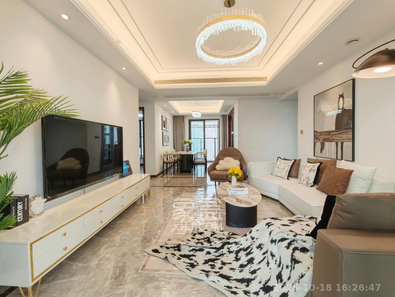 绿地长沙城际空间站(绿地新里佳苑)  4室2厅2卫    4300.0元/月 绿地长沙城际空间站(绿地新里佳苑)  4室2厅2卫    4300.0元/月室内图