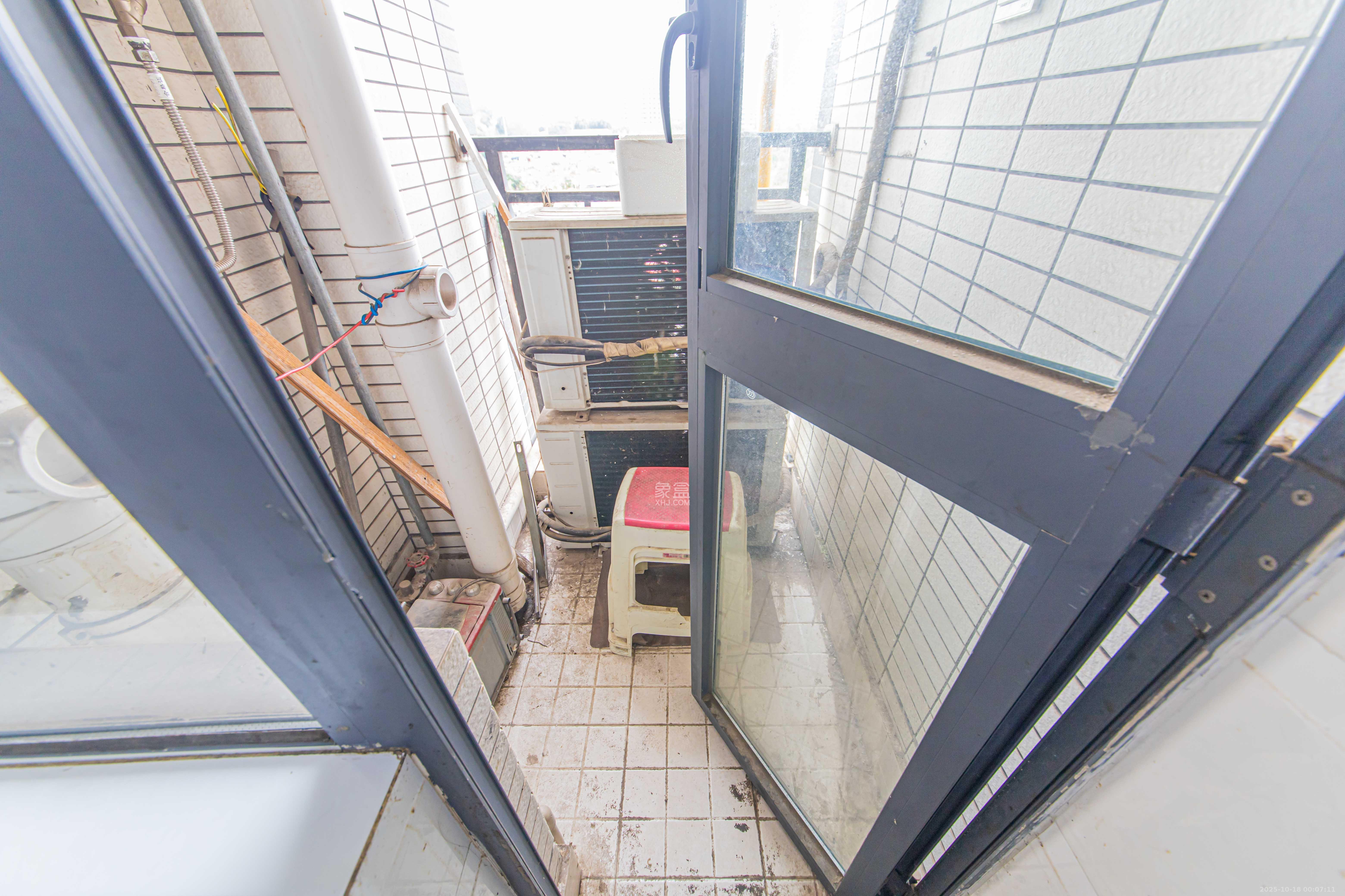 中信文化广场(中信新城二期)  2室1厅1卫    33.5万 中信文化广场(中信新城二期)  2室1厅1卫    33.5万厨房