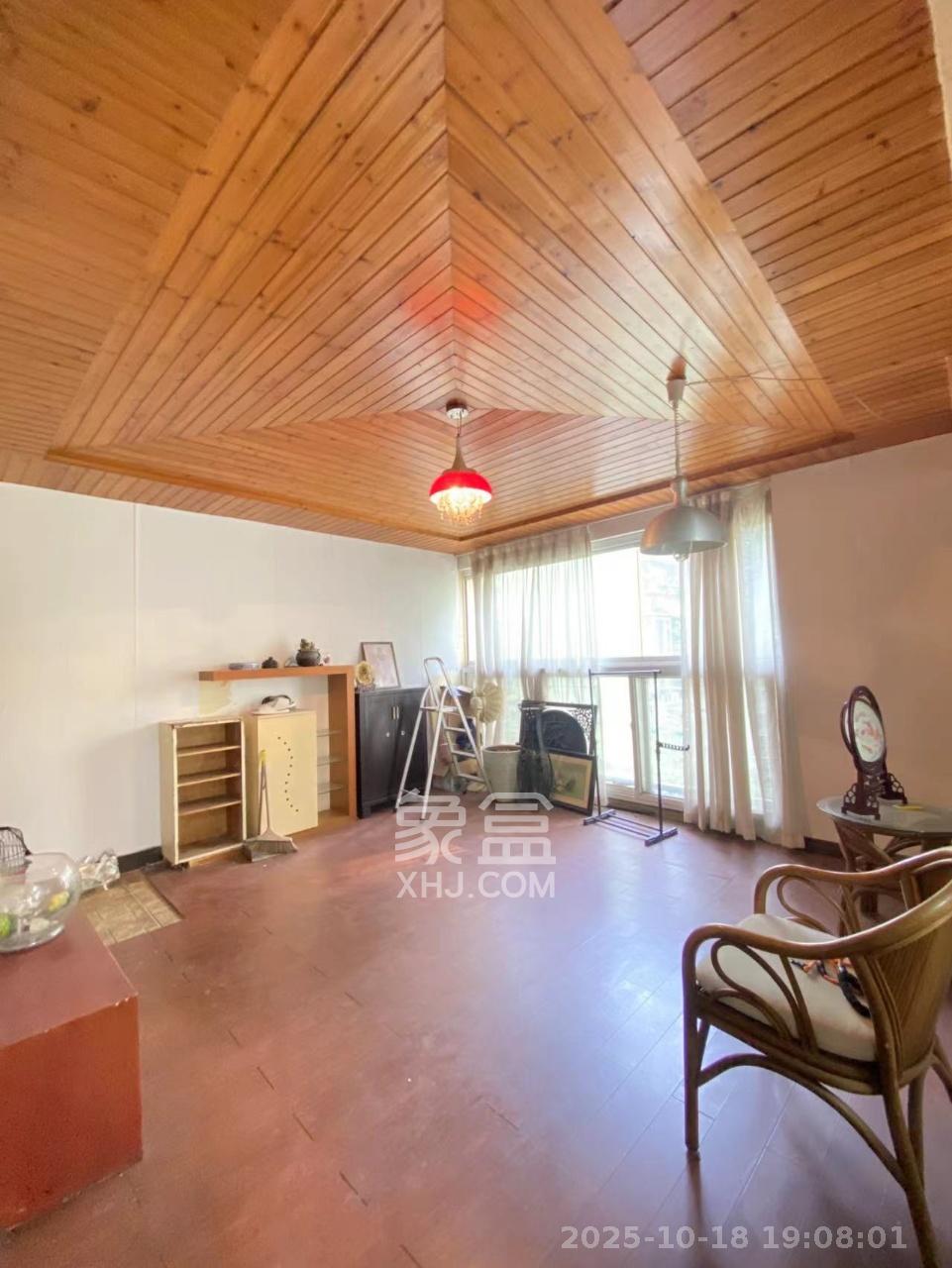 亚华香舍花都  3室2厅2卫    2500.0元/月室内图