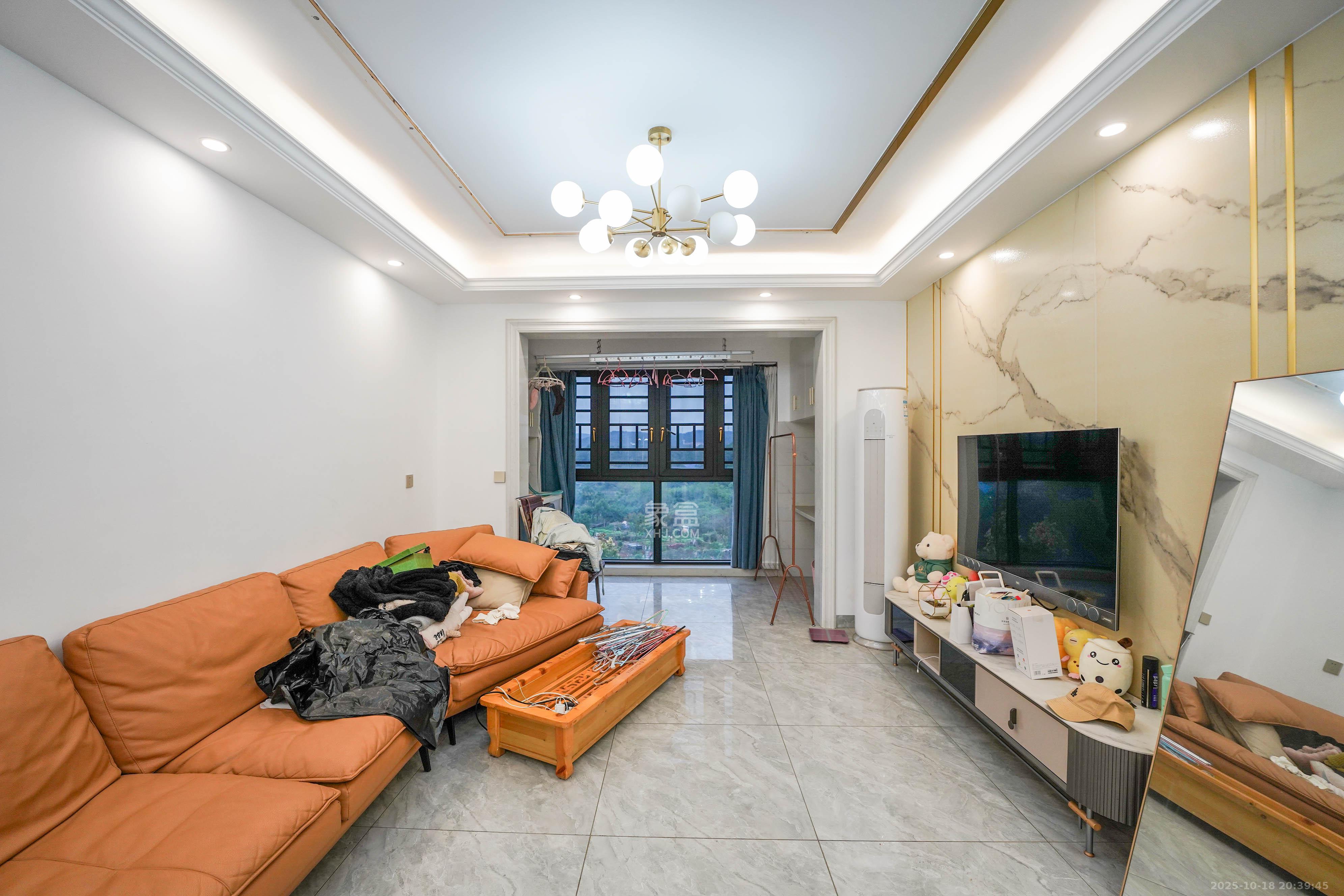 佳兆业君汇上品  2室2厅1卫    40.0万 佳兆业君汇上品  2室2厅1卫    40.0万