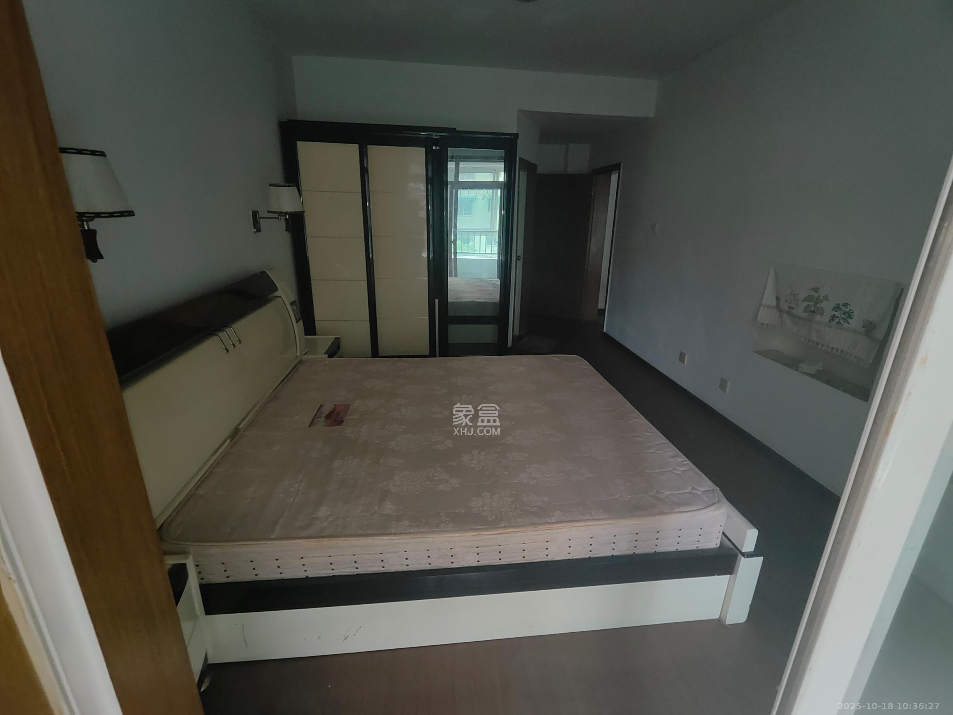 四季美景三期(四季美景水木轩)  2室2厅1卫    2300.0元/月 四季美景三期(四季美景水木轩)  2室2厅1卫    2300.0元/月室内图