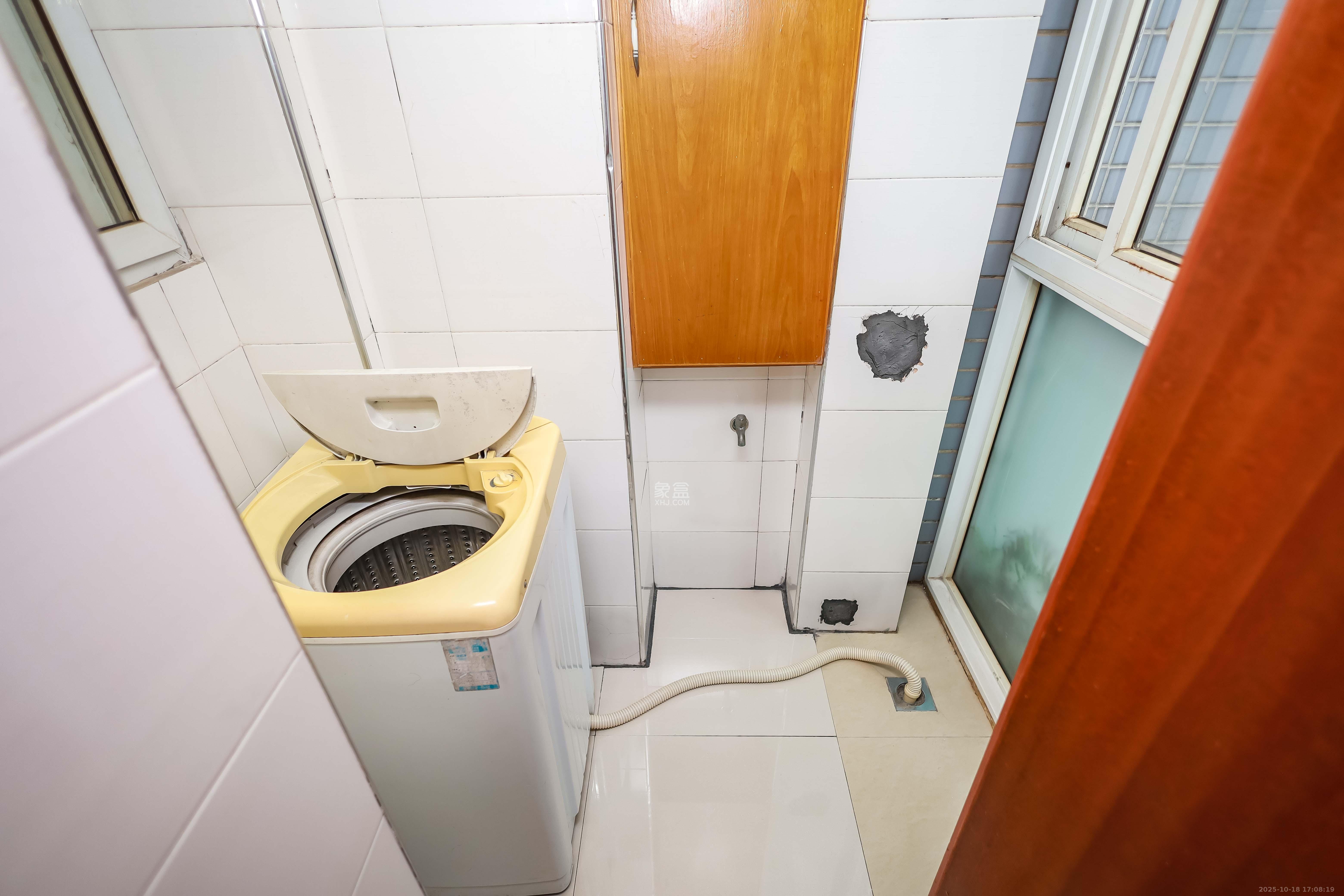 未来城科学家园  1室1厅1卫    32.0万 未来城科学家园  1室1厅1卫    32.0万阳台