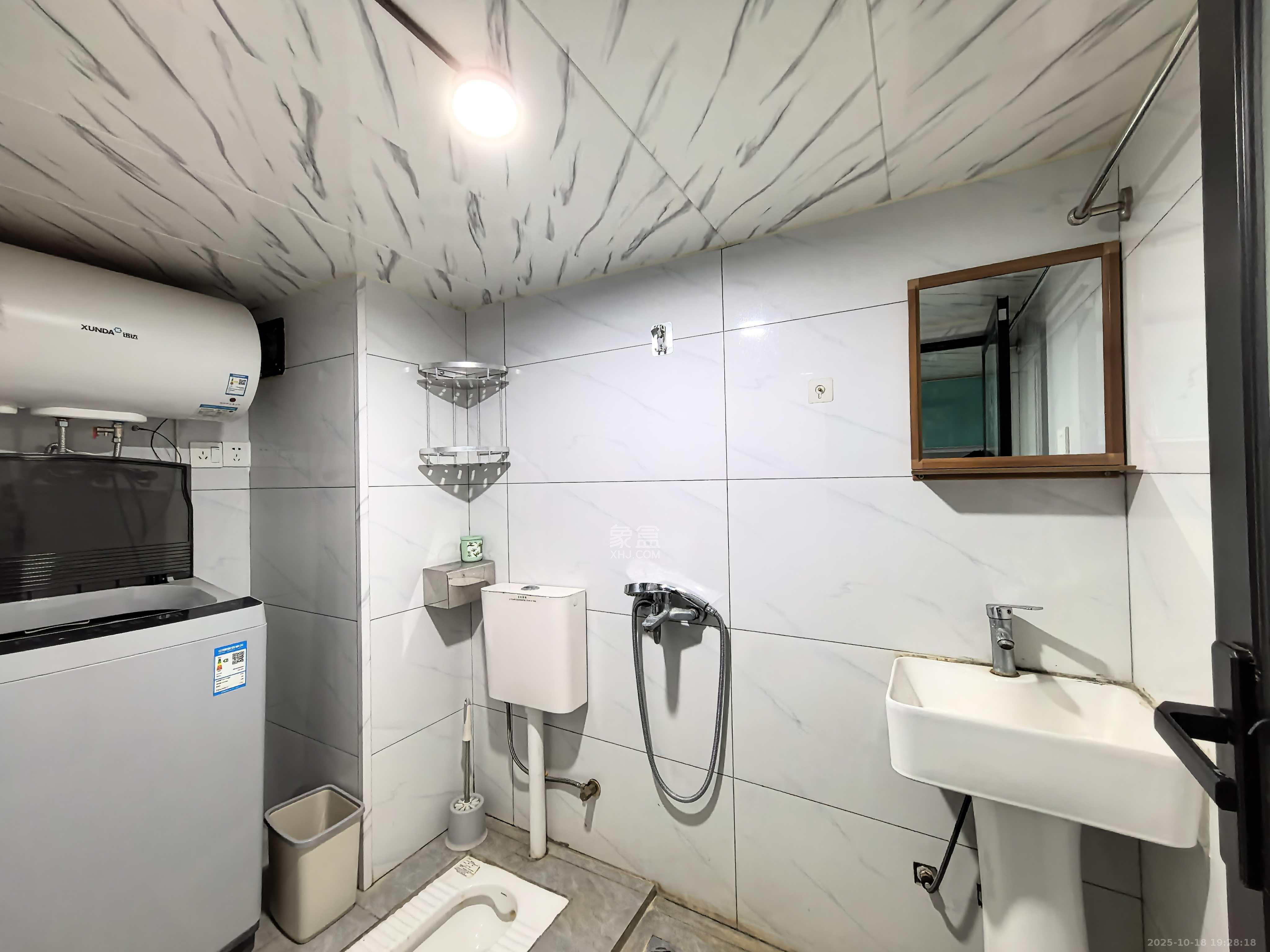 龙湖湘江星座(祺鑫星座公寓)  1室1厅1卫    1200.0元/月 龙湖湘江星座(祺鑫星座公寓)  1室1厅1卫    1200.0元/月室内图