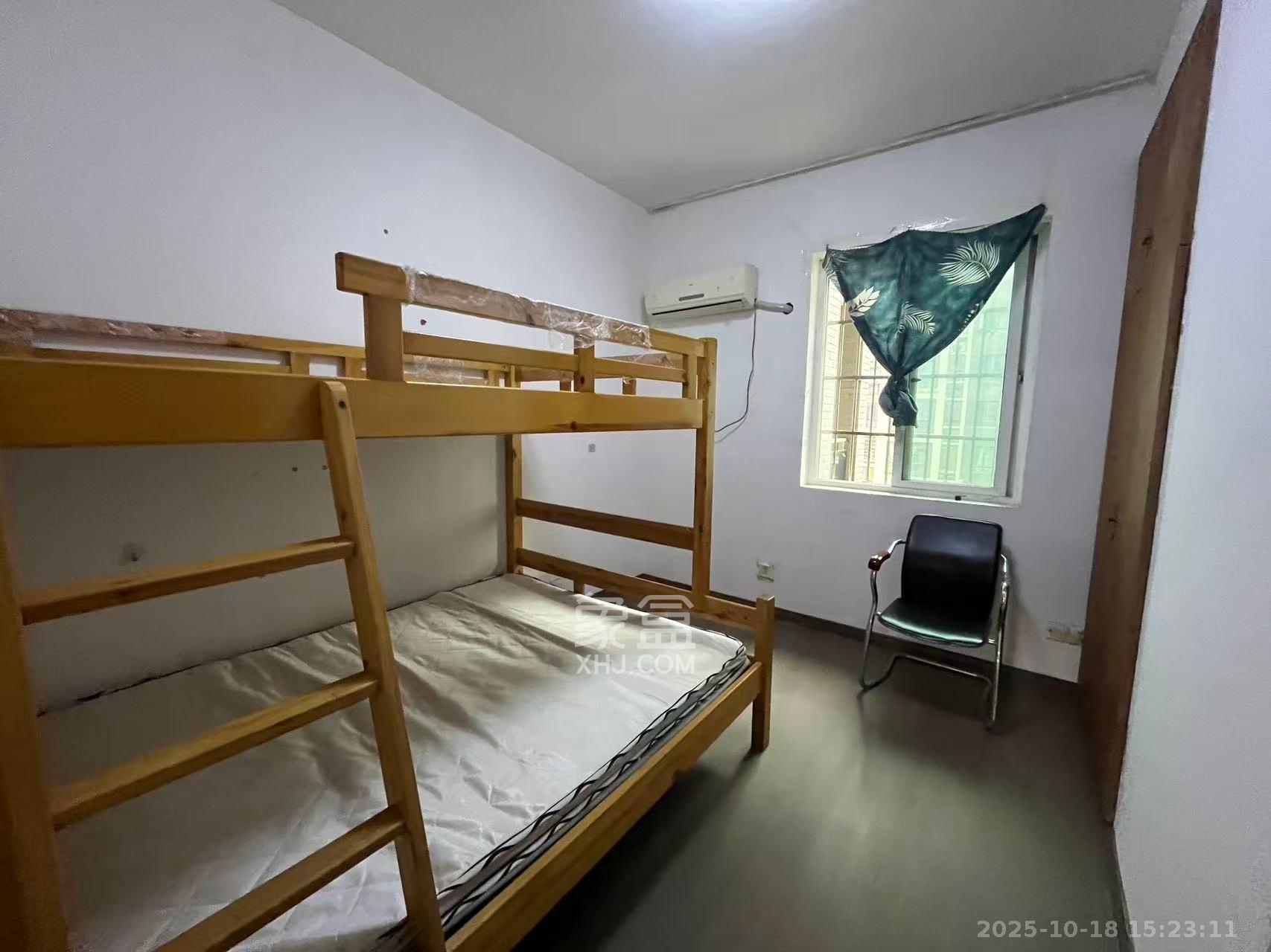 紫薇鑫园  3室2厅1卫    2500.0元/月室内图