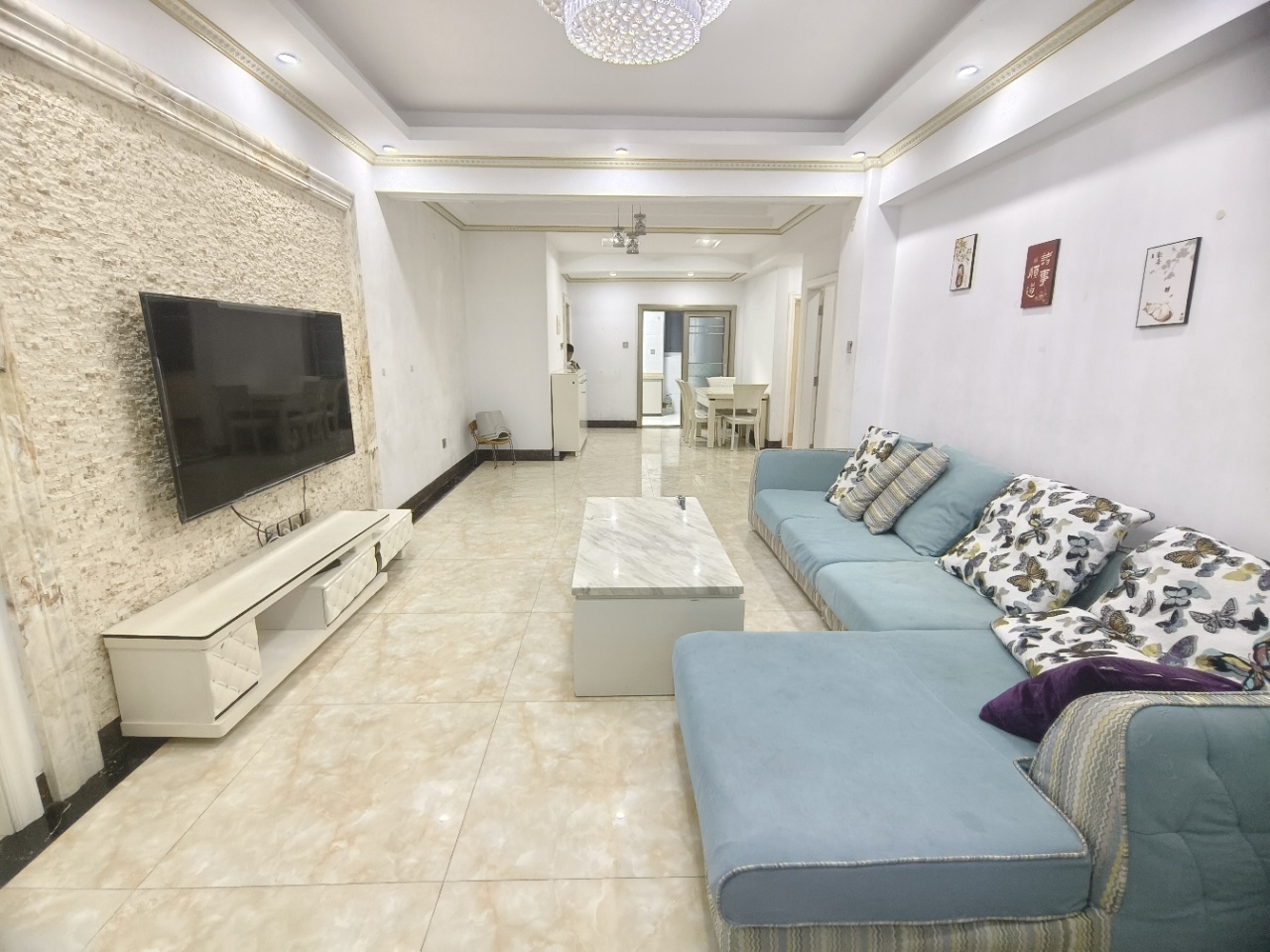 阳光巴洛克广场 3室2厅2卫 2500.0元/月 阳光巴洛克广场 3室2厅2卫 2500.0元/月室内图