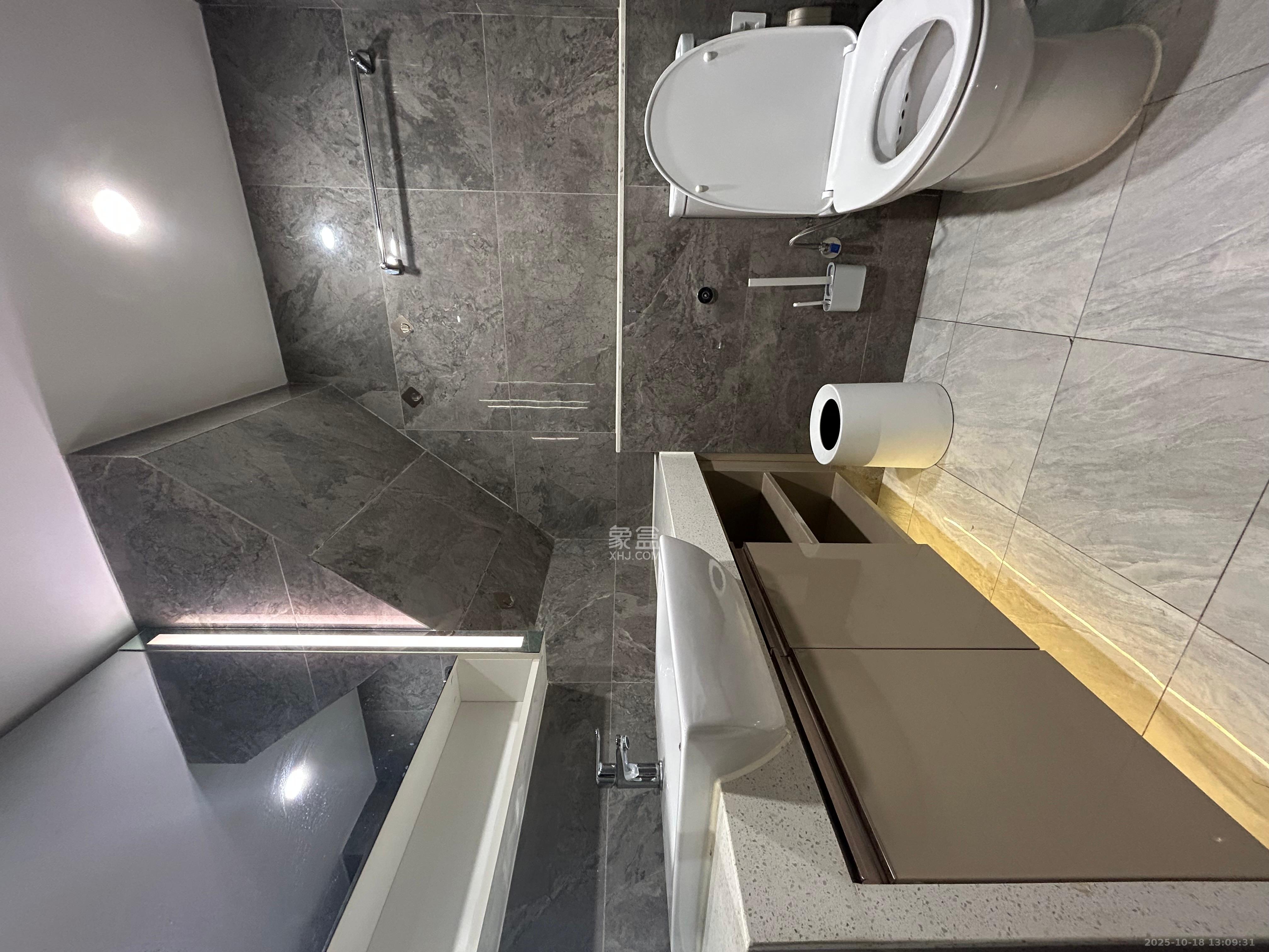 华远华时代  2室2厅1卫    3500.0元/月室内图