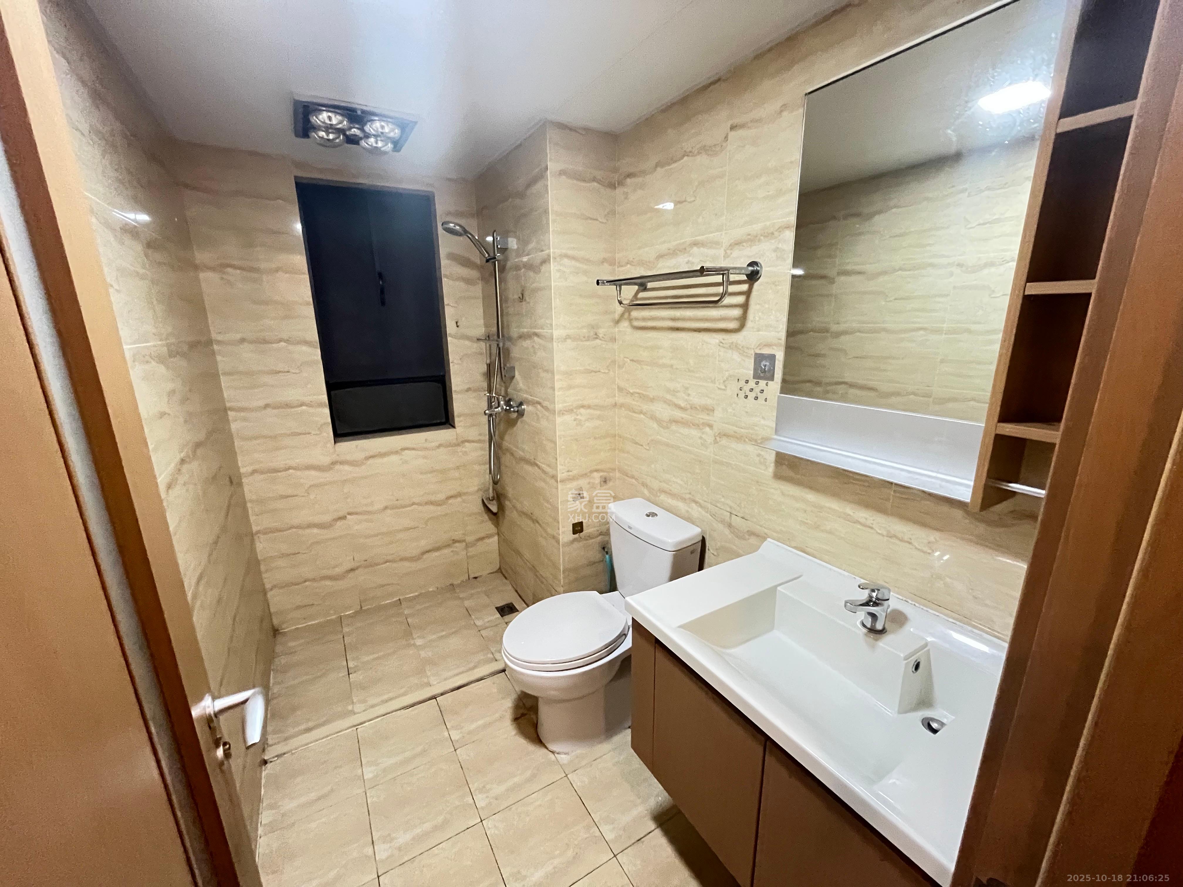 万科魅力之城  3室2厅2卫    2400.0元/月室内图