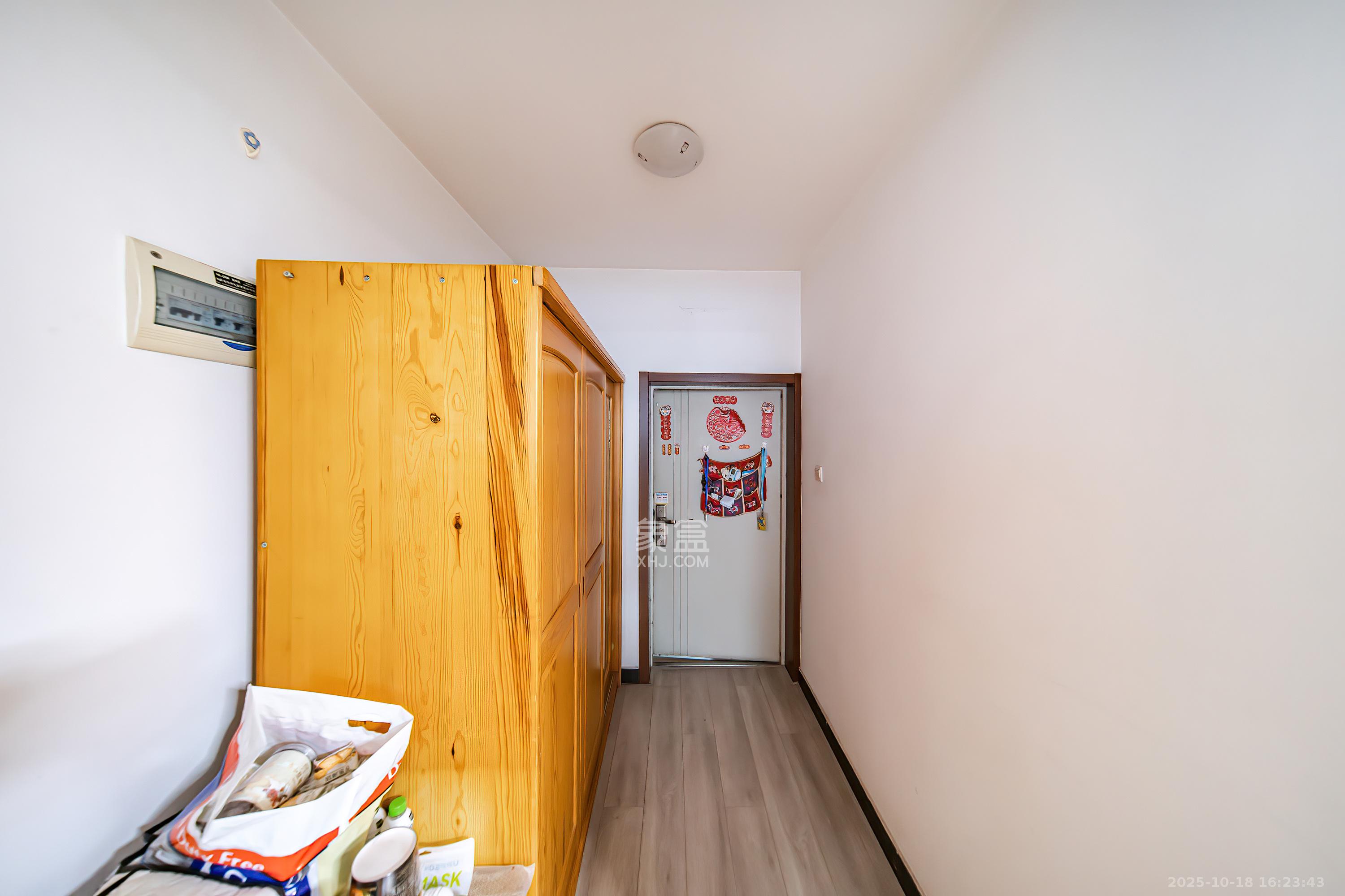 阳光100一期、四五期  4室2厅2卫    138.0万其他