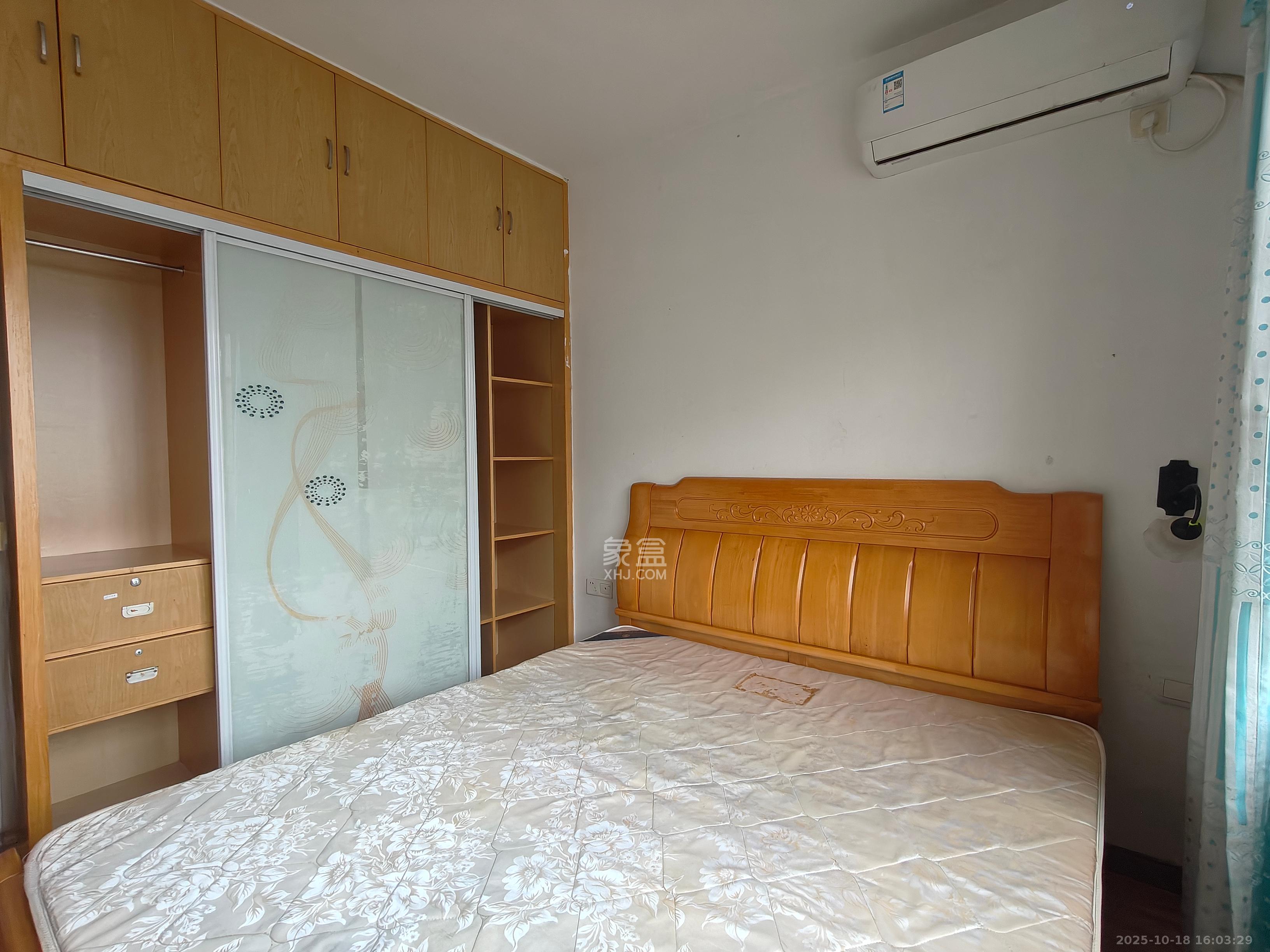 滨水名都 1室1厅1卫 1100.0元/月 滨水名都 1室1厅1卫 1100.0元/月室内图