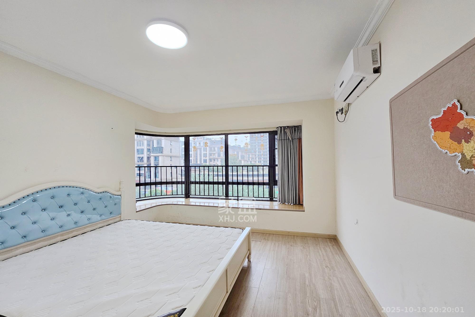 明昇壹城（明昇时代广场）一期  4室2厅2卫    198.0万卧室