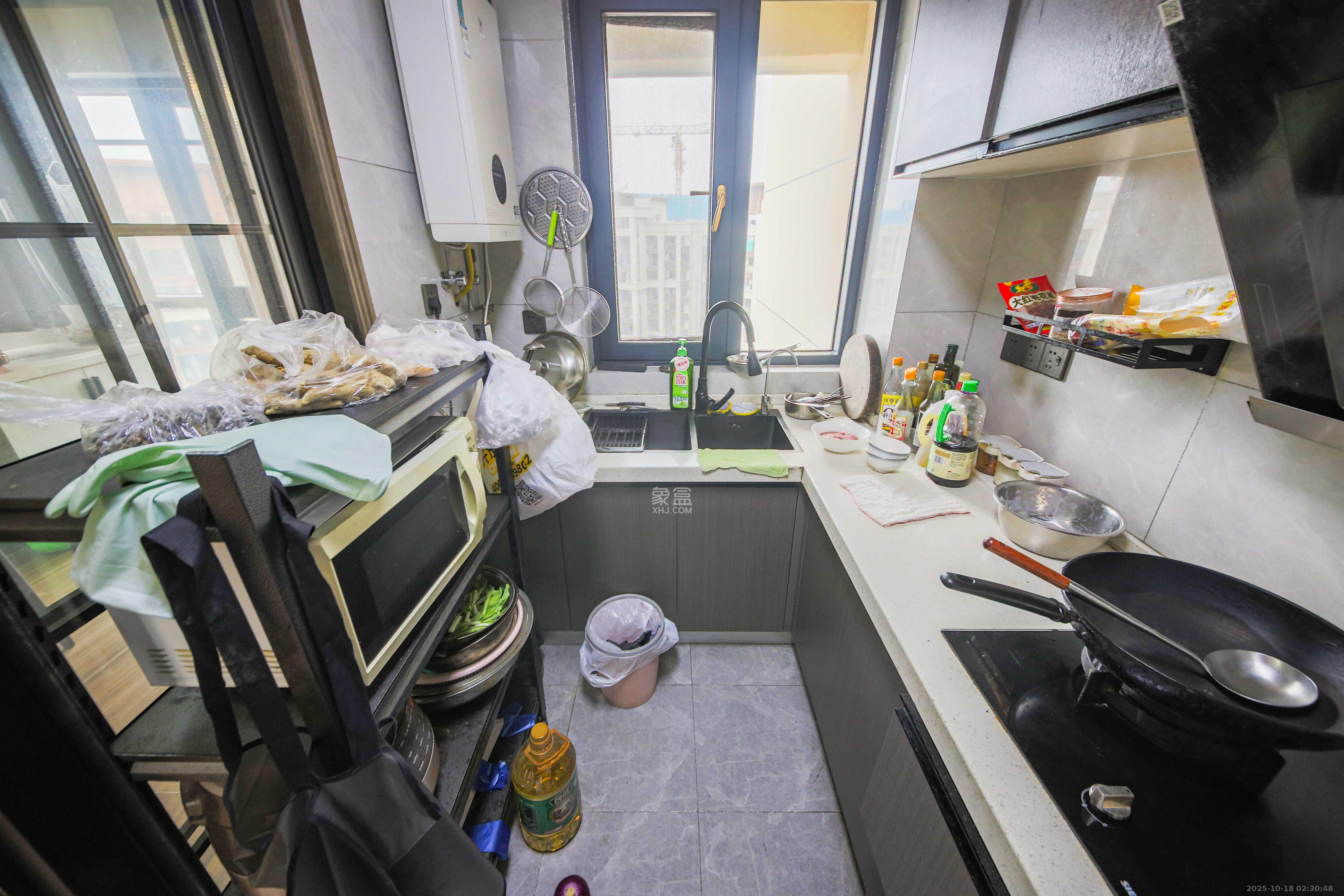 克拉美丽山庄（晟领国际）  4室2厅2卫    138.0万厨房