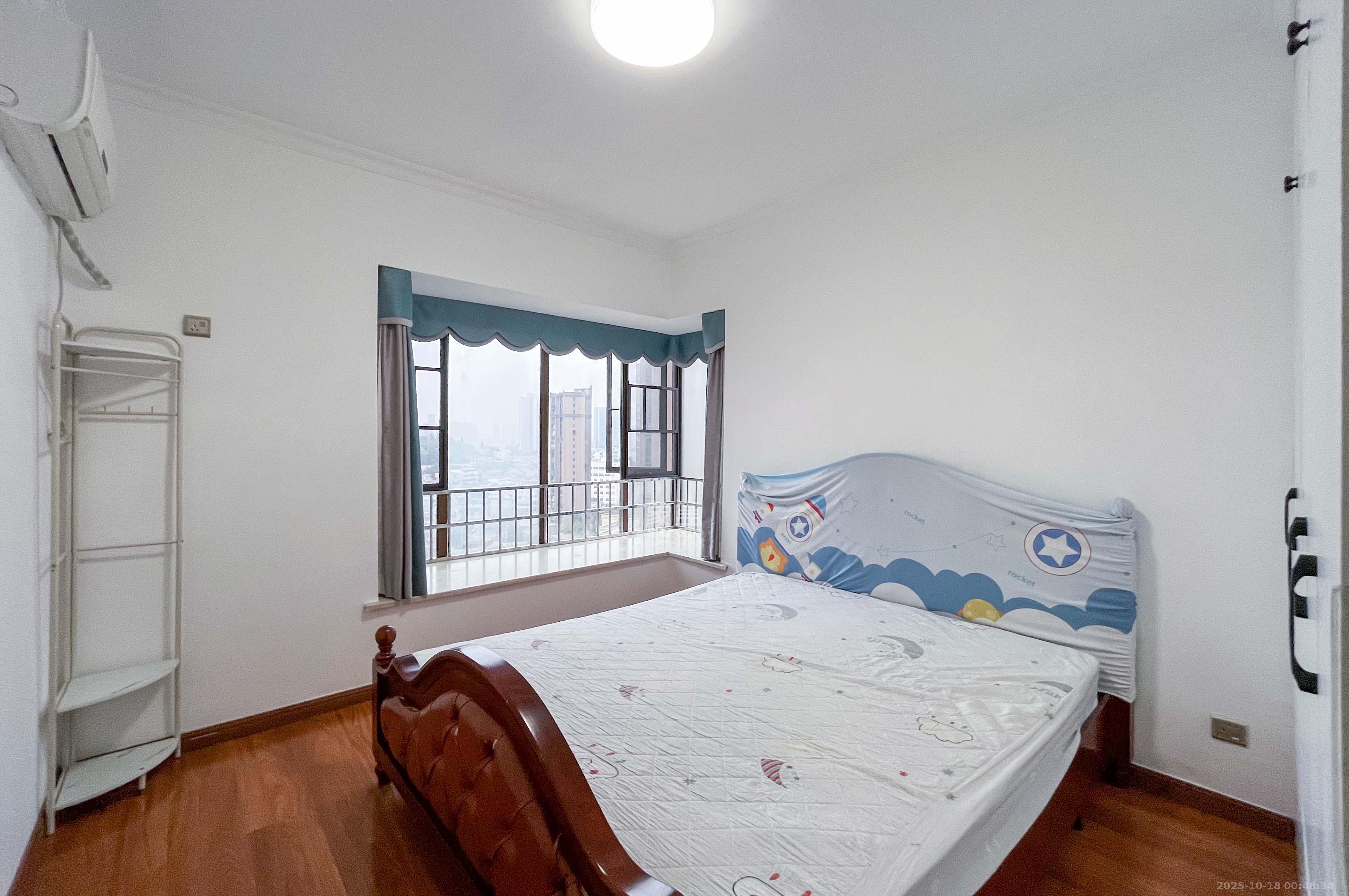 高信向日葵  3室2厅2卫    97.0万其他