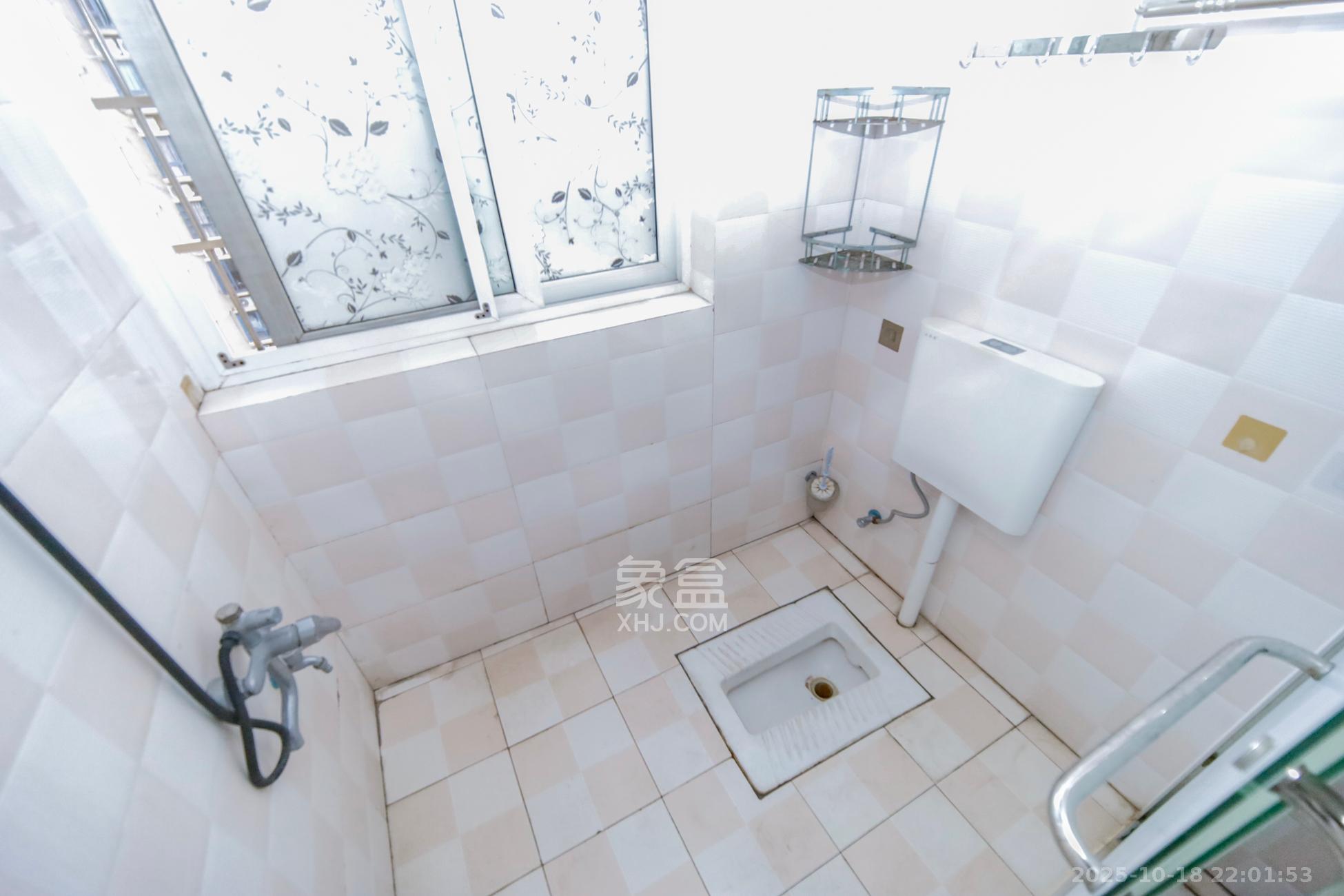 清政园（青政家园）  3室2厅2卫    106.0万卫生间