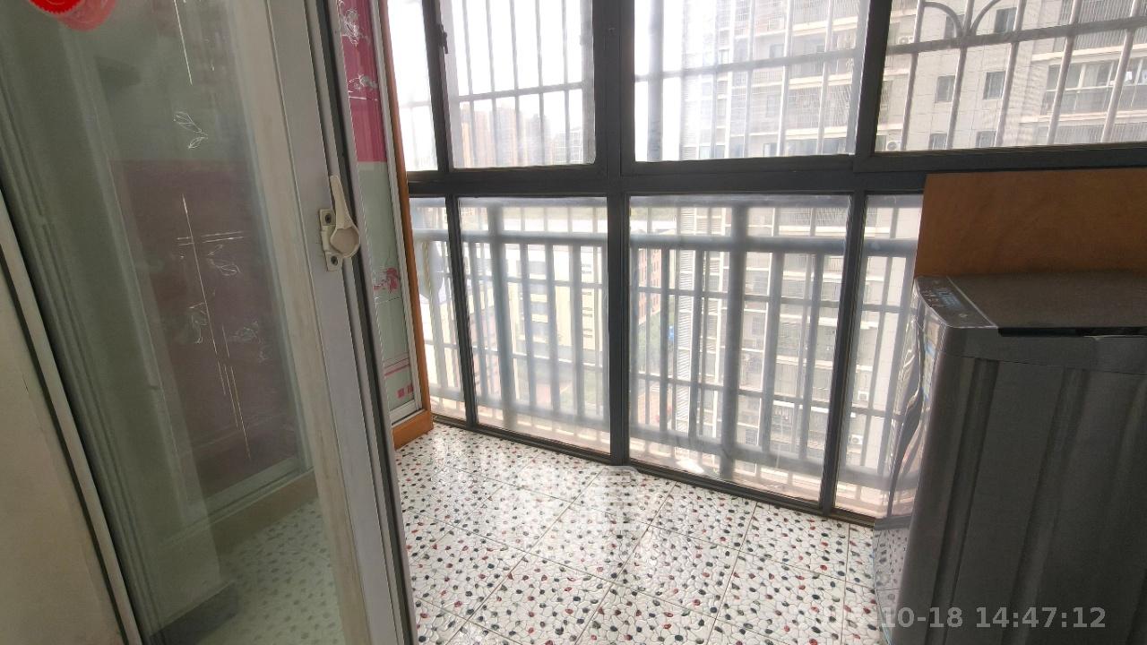 尚都花园城  3室2厅2卫    1900.0元/月 尚都花园城  3室2厅2卫    1900.0元/月室内图