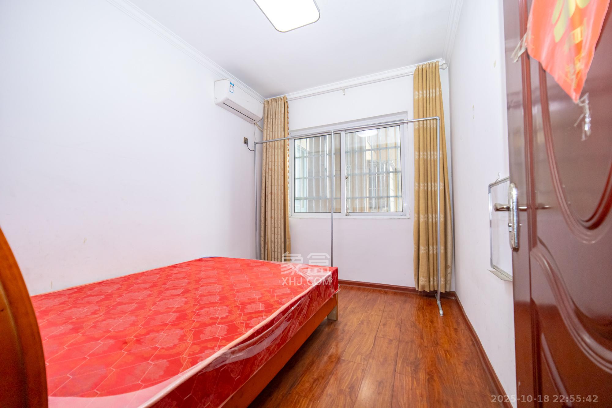 时代星空 3室2厅1卫 69.0万 时代星空 3室2厅1卫 69.0万卧室