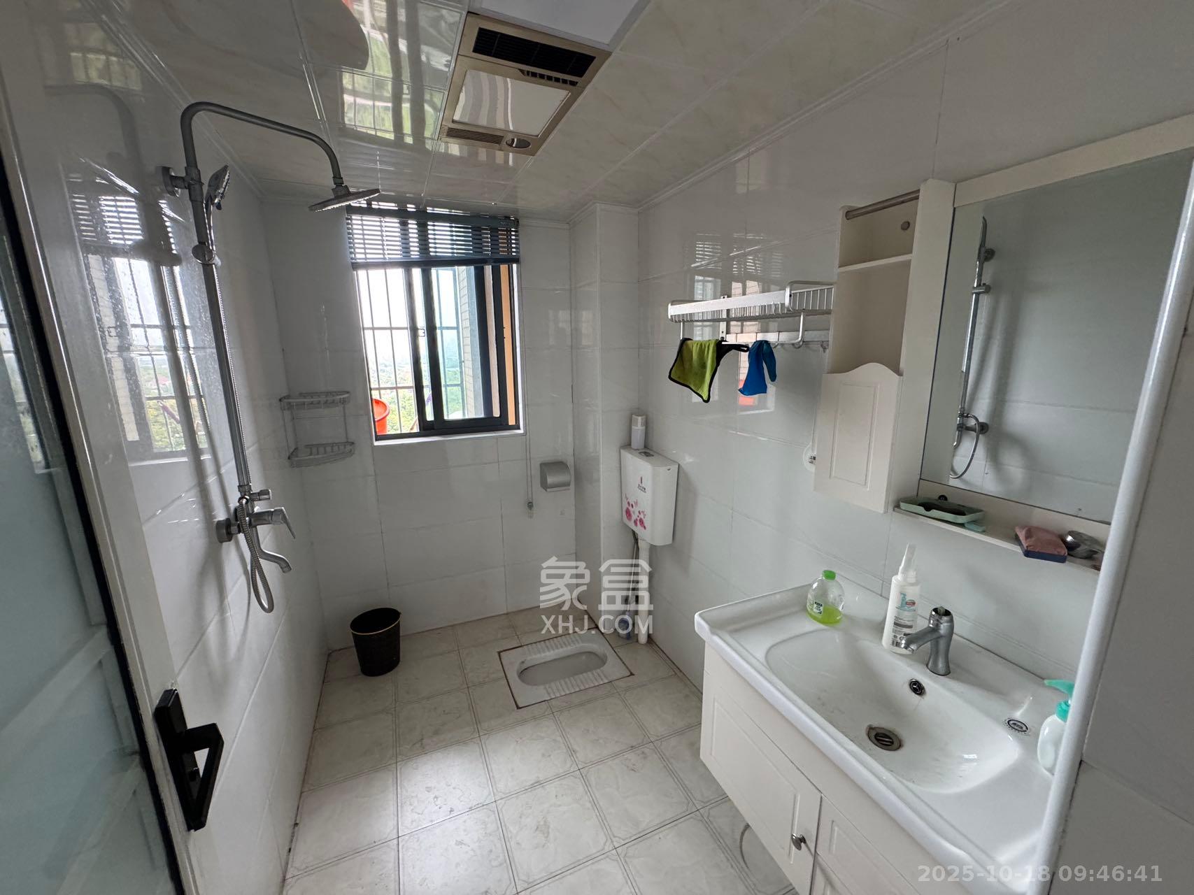 武广新都城(新都华府)  4室2厅2卫    2000.0元/月 武广新都城(新都华府)  4室2厅2卫    2000.0元/月室内图