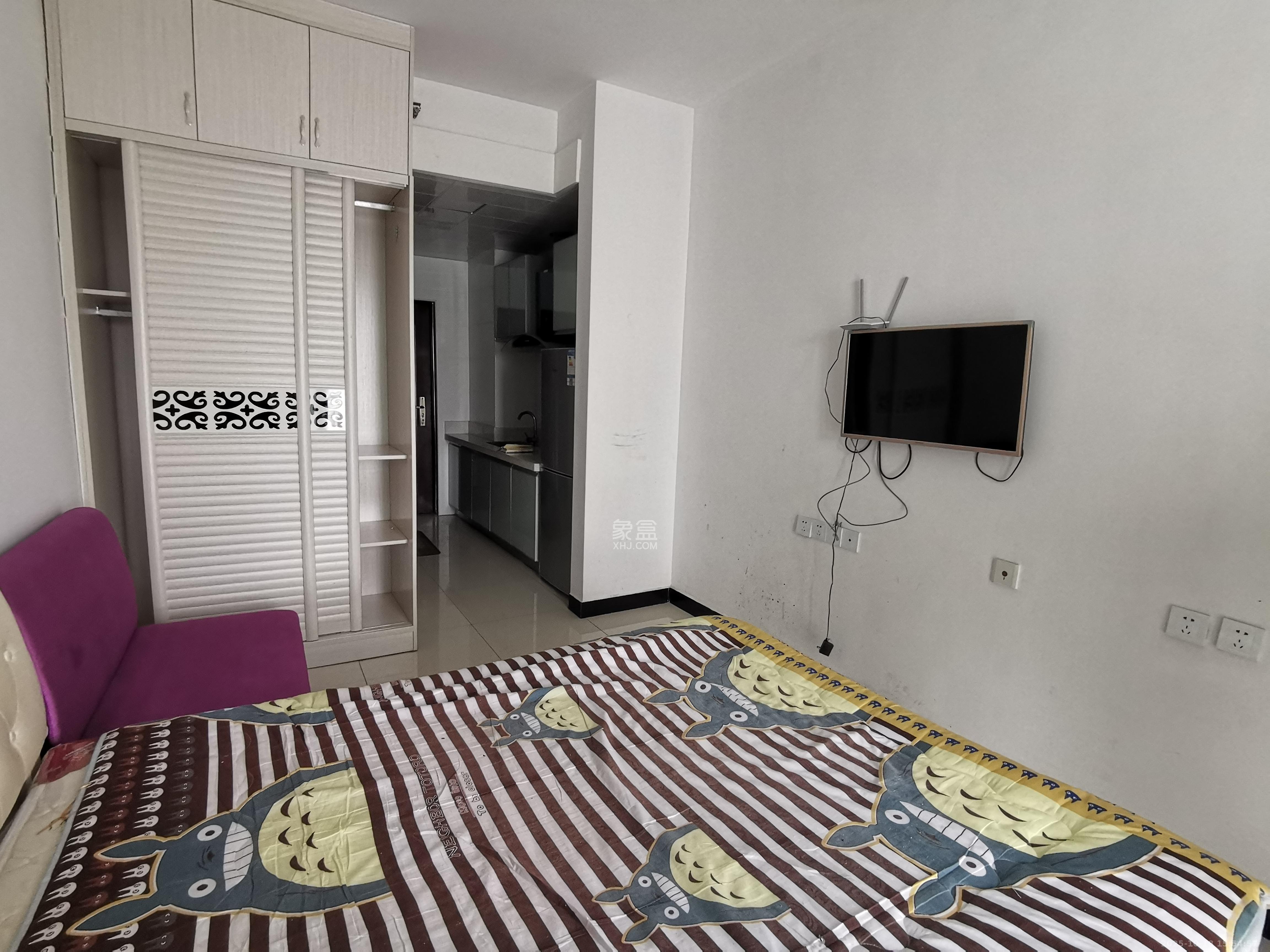 绿地中央广场  1室1厅1卫    1600.0元/月 绿地中央广场  1室1厅1卫    1600.0元/月室内图