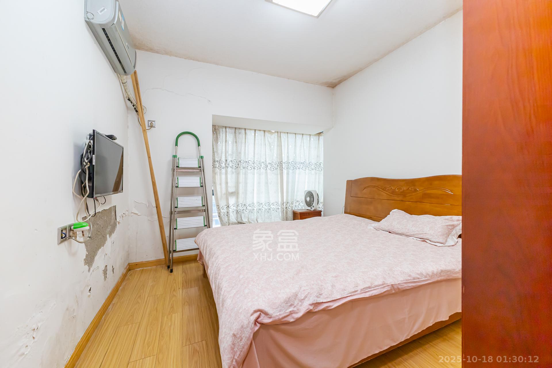 南山苏迪亚诺 3室2厅2卫 79.8万 南山苏迪亚诺 3室2厅2卫 79.8万卧室