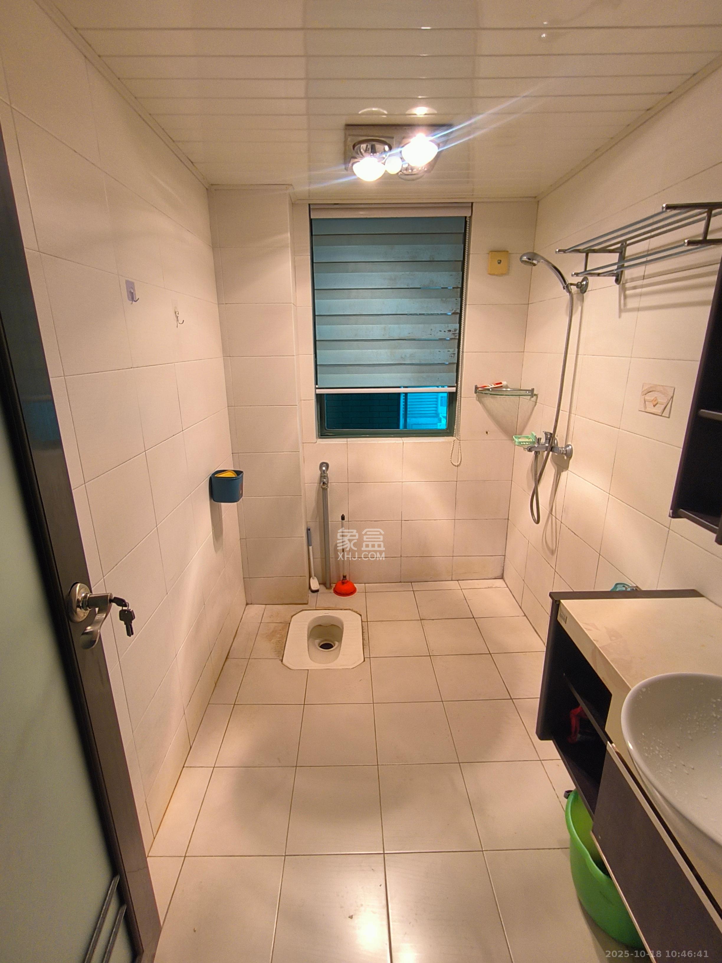 颐美园  3室2厅2卫    3200.0元/月室内图