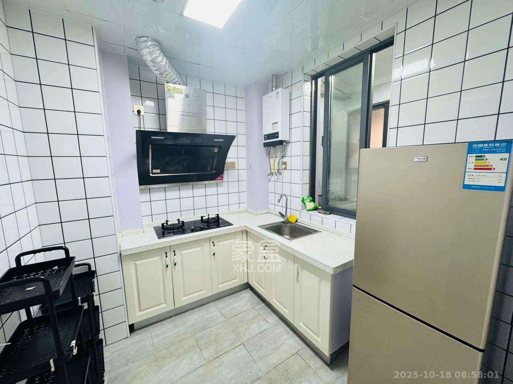 半山壹号  3室2厅2卫    2900.0元/月 半山壹号  3室2厅2卫    2900.0元/月室内图