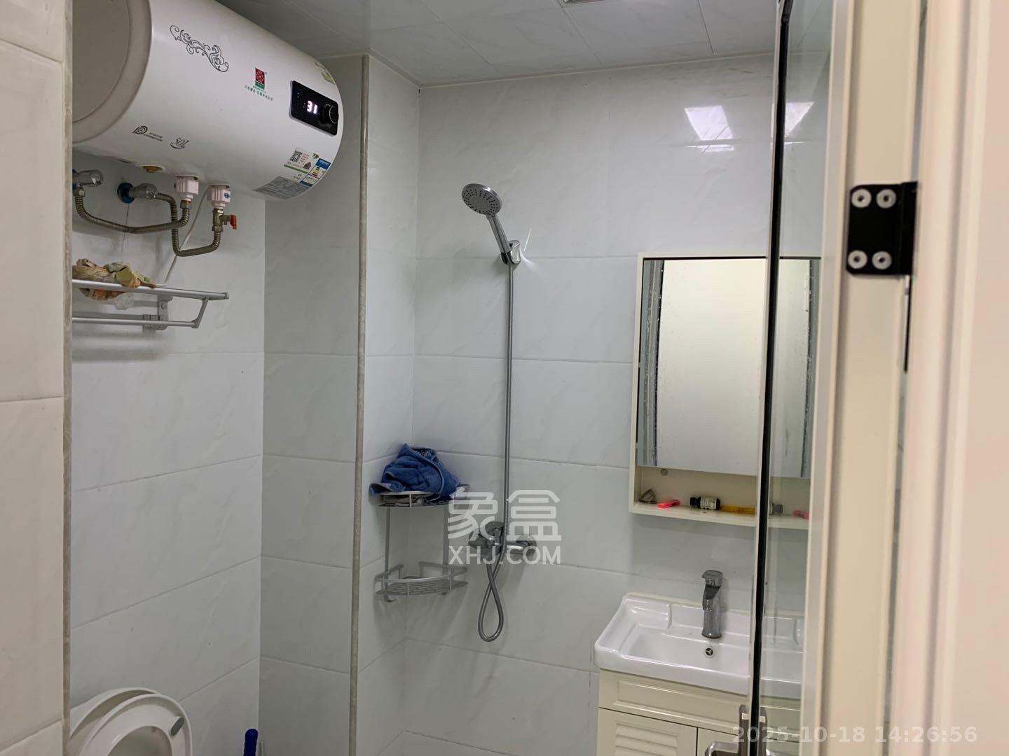 裕天国际商汇中心  1室1厅1卫    1500.0元/月室内图