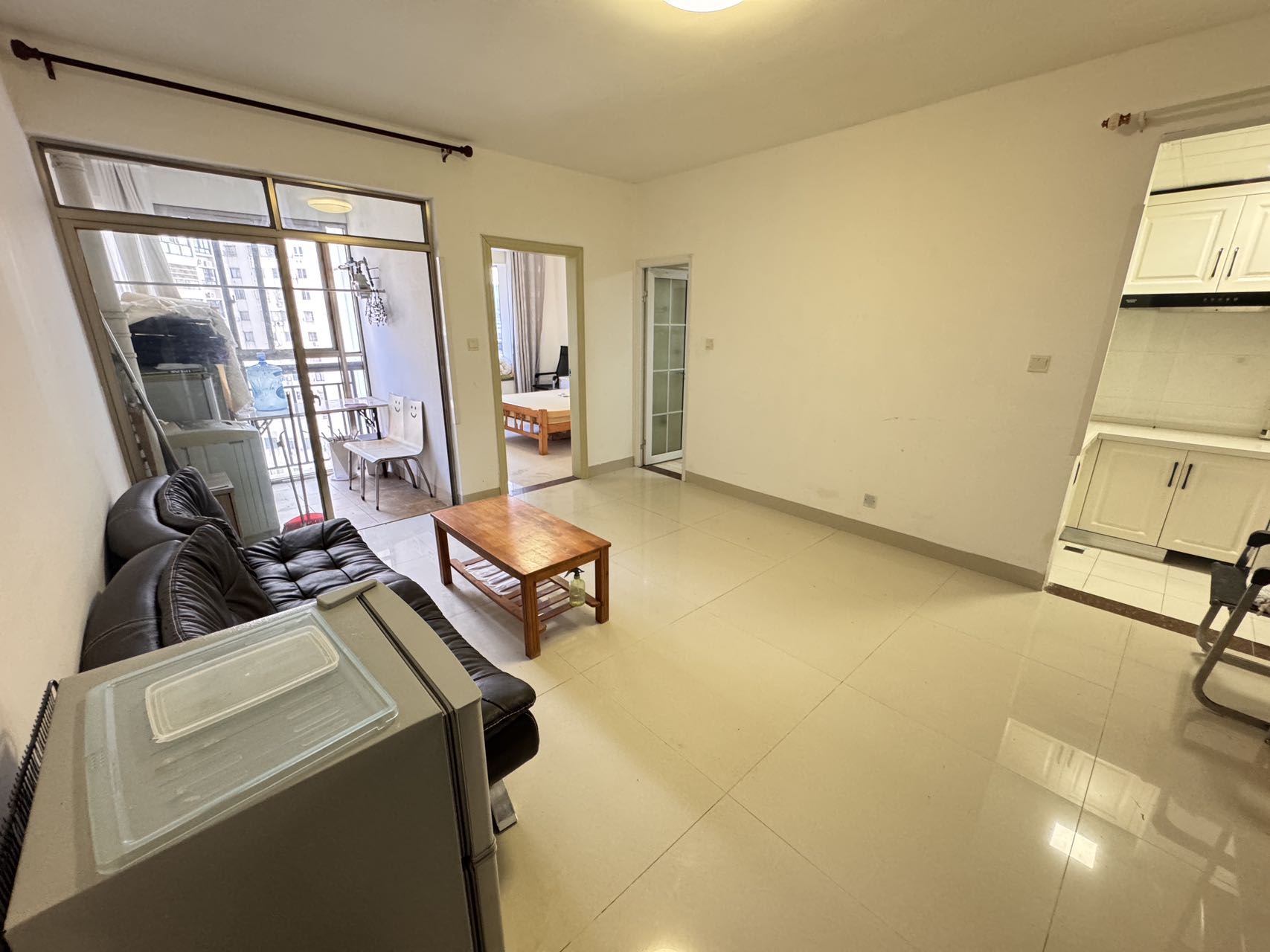 晋联大厦 1室1厅1卫 1800.0元/月 晋联大厦 1室1厅1卫 1800.0元/月室内图