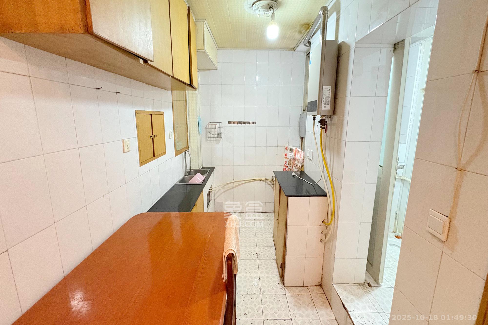 戥子桥散盘  2室1厅1卫    42.0万 戥子桥散盘  2室1厅1卫    42.0万厨房