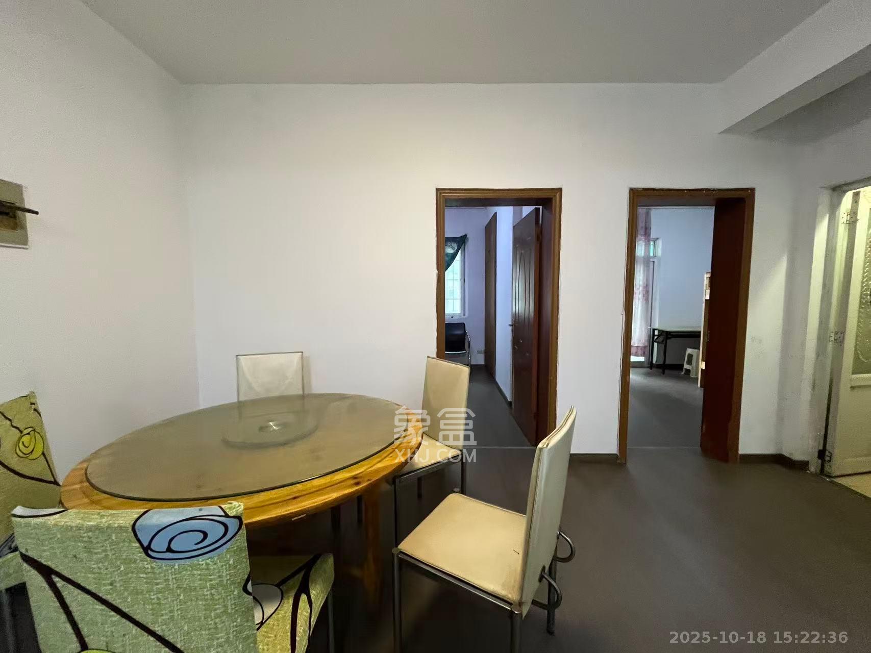 紫薇鑫园  3室2厅1卫    2500.0元/月室内图