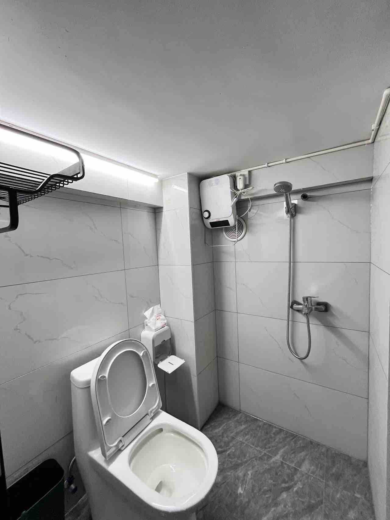 船山公馆  1室1厅1卫    2400.0元/月室内图