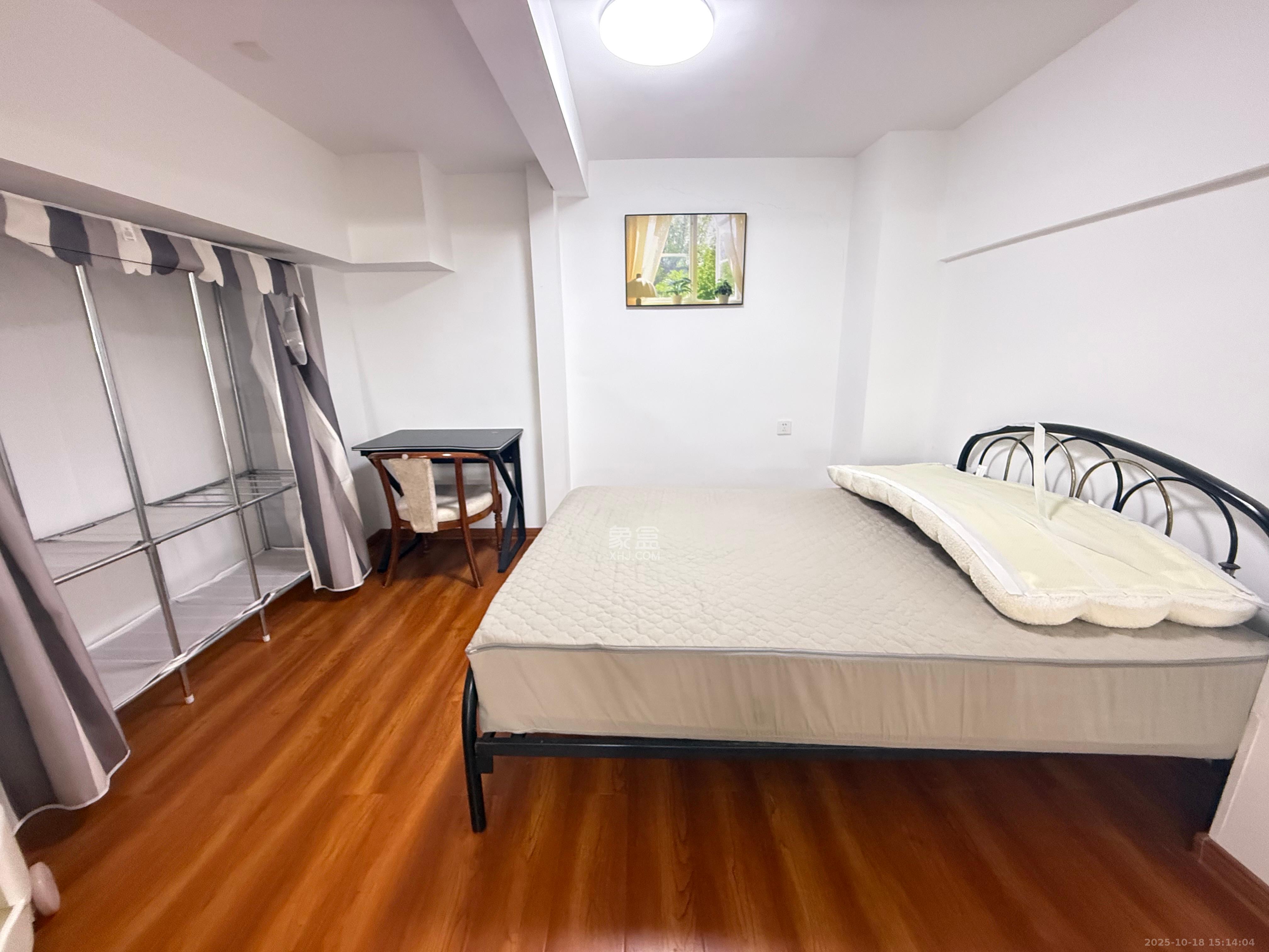 融圣国际  1室1厅1卫    2400.0元/月 融圣国际  1室1厅1卫    2400.0元/月室内图