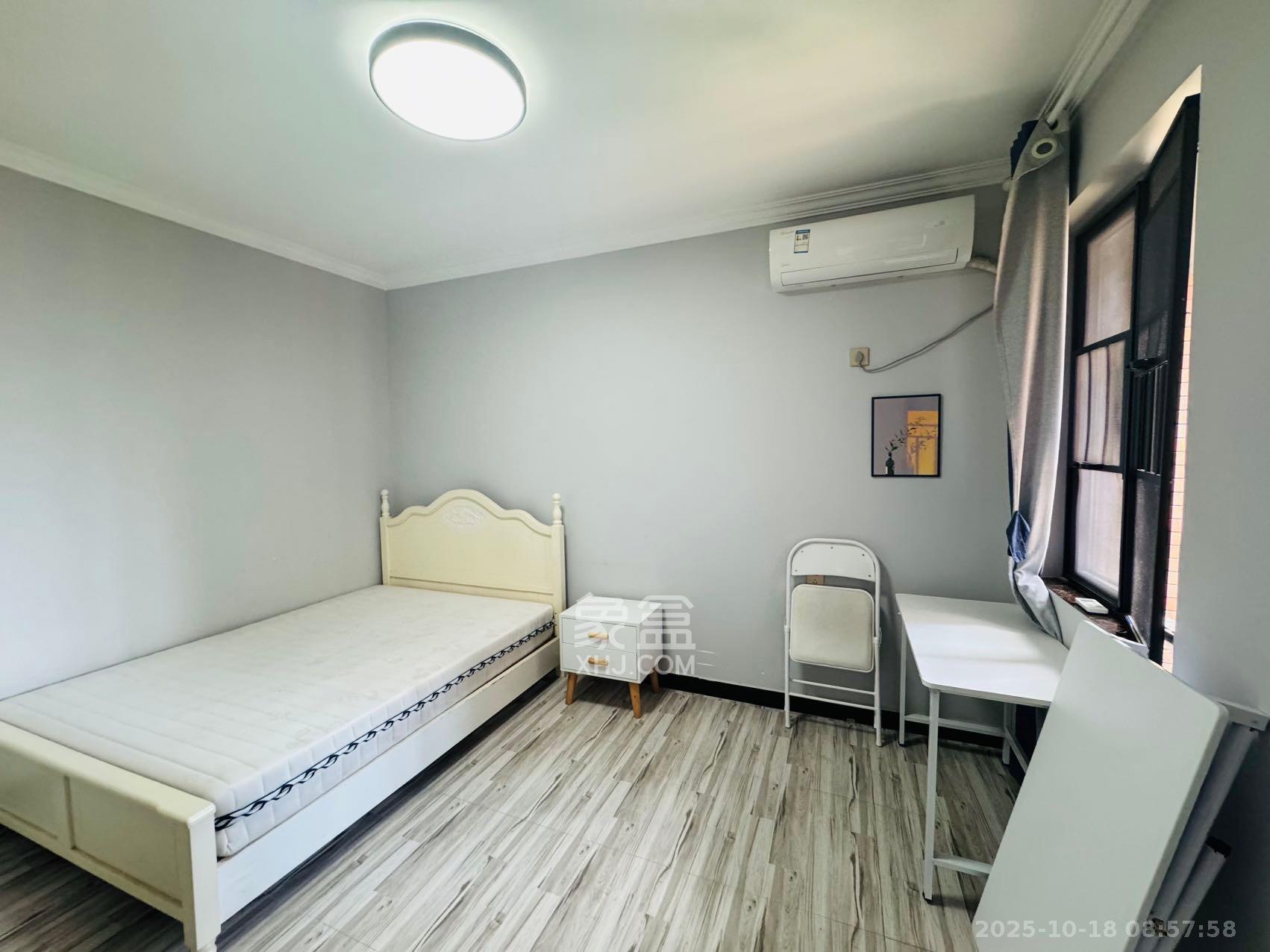 半山壹号  3室2厅2卫    2900.0元/月 半山壹号  3室2厅2卫    2900.0元/月室内图