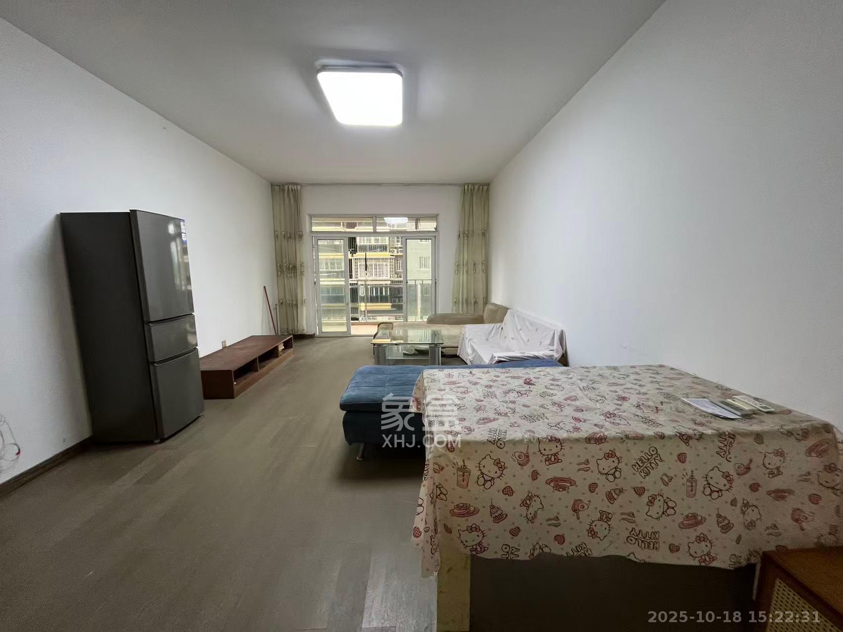 紫薇鑫园  3室2厅1卫    2500.0元/月室内图