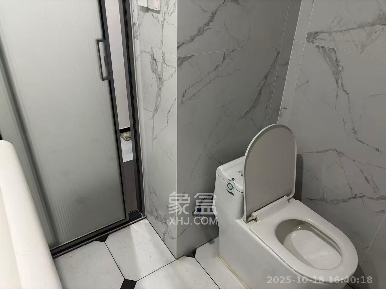 鑫远杰座  1室1厅1卫    1300.0元/月 鑫远杰座  1室1厅1卫    1300.0元/月室内图