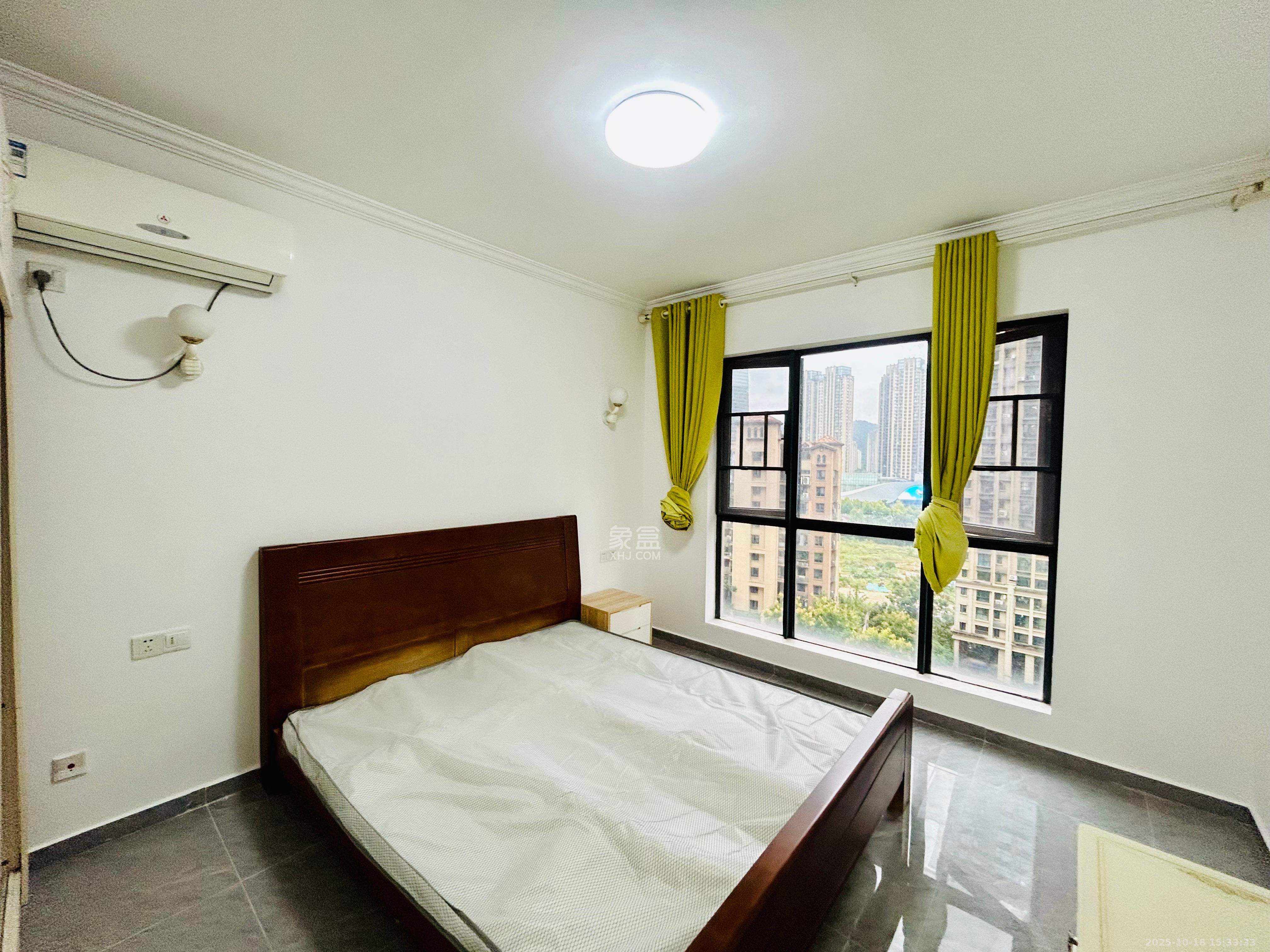 振业城二期  3室2厅2卫    3000.0元/月室内图