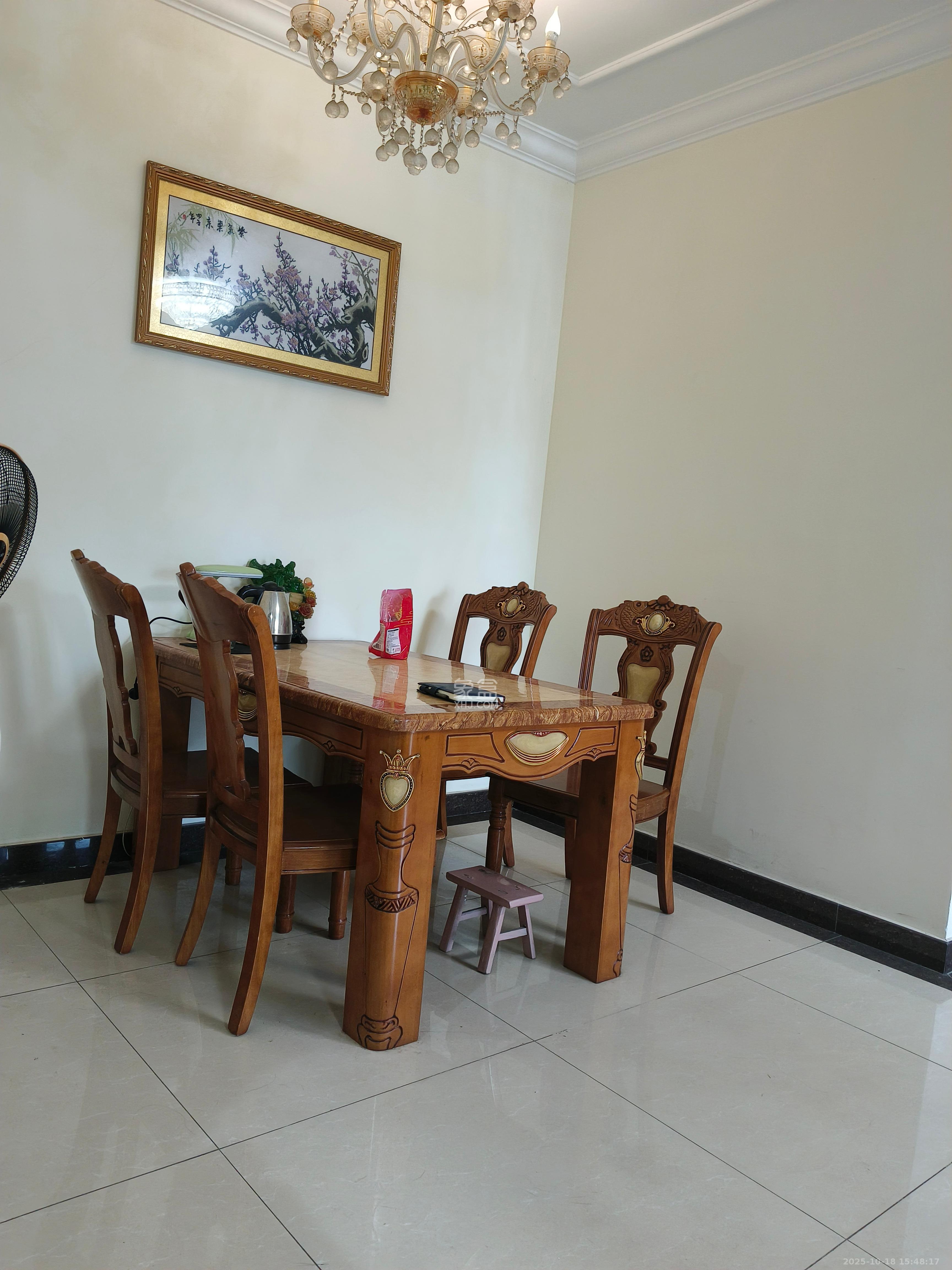 恒大雅苑  3室2厅2卫    2700.0元/月 恒大雅苑  3室2厅2卫    2700.0元/月室内图