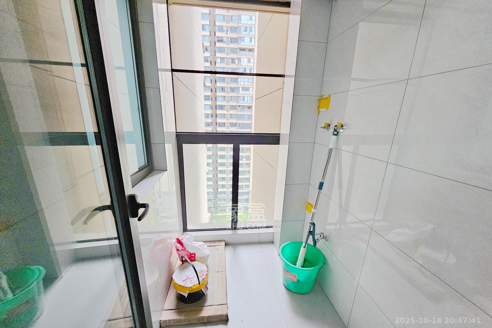 长房东旭国际  3室2厅2卫    140.0万 长房东旭国际  3室2厅2卫    140.0万其他