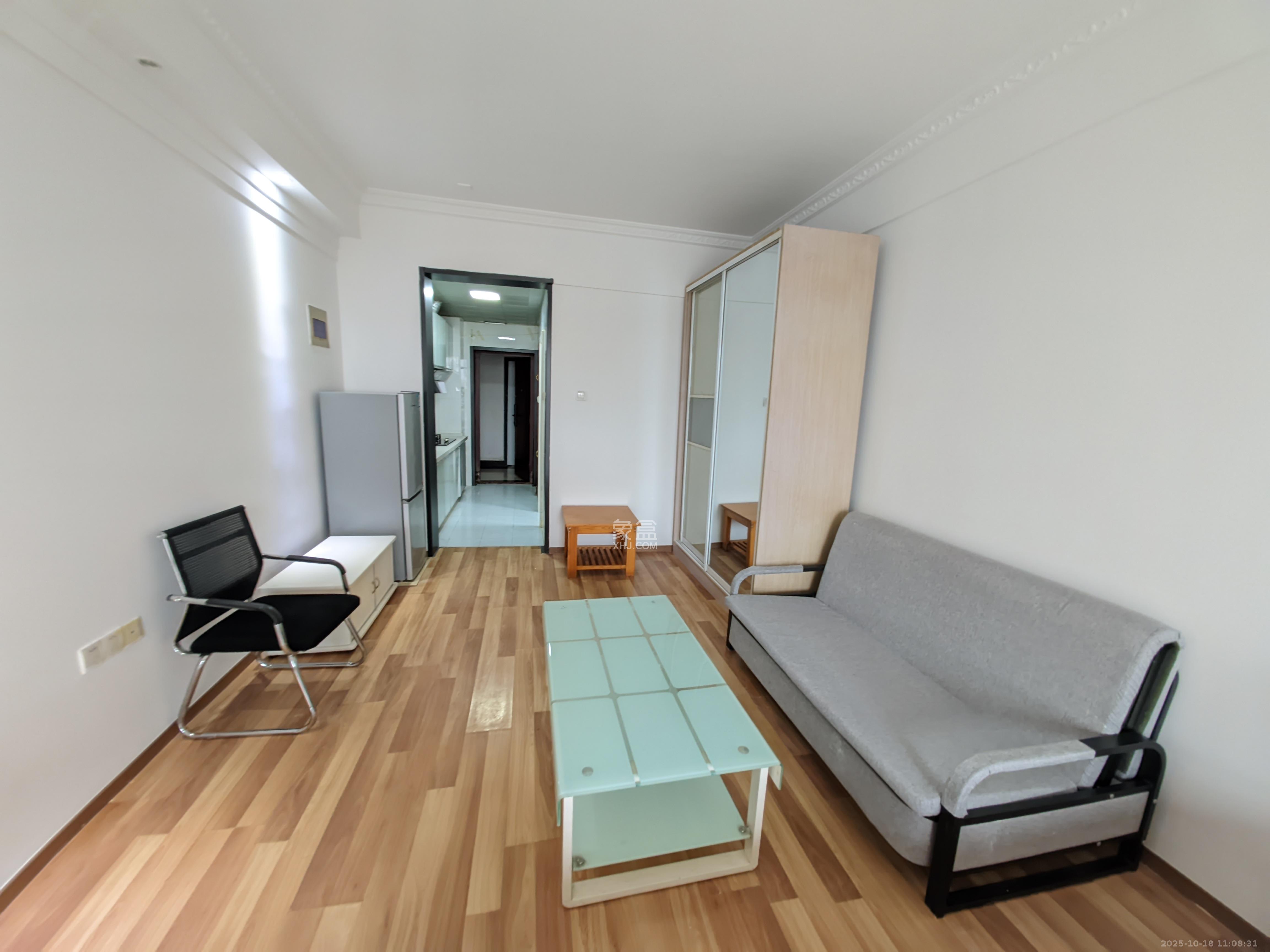 上河国际A座  1室1厅1卫    1900.0元/月室内图