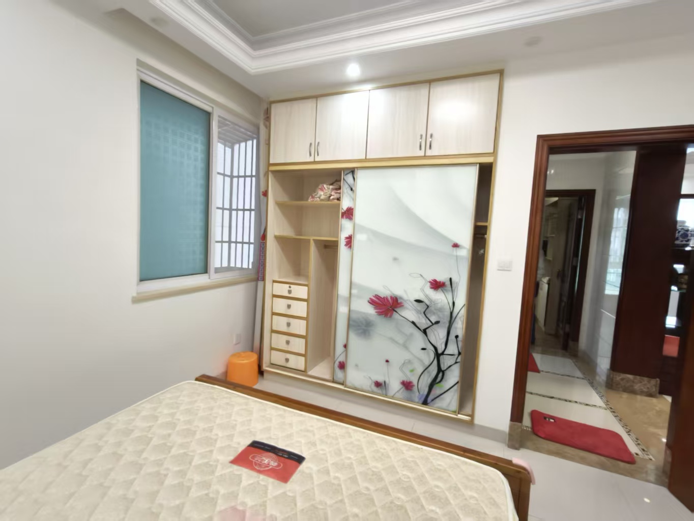 环卫大厦  3室2厅2卫    2900.0元/月