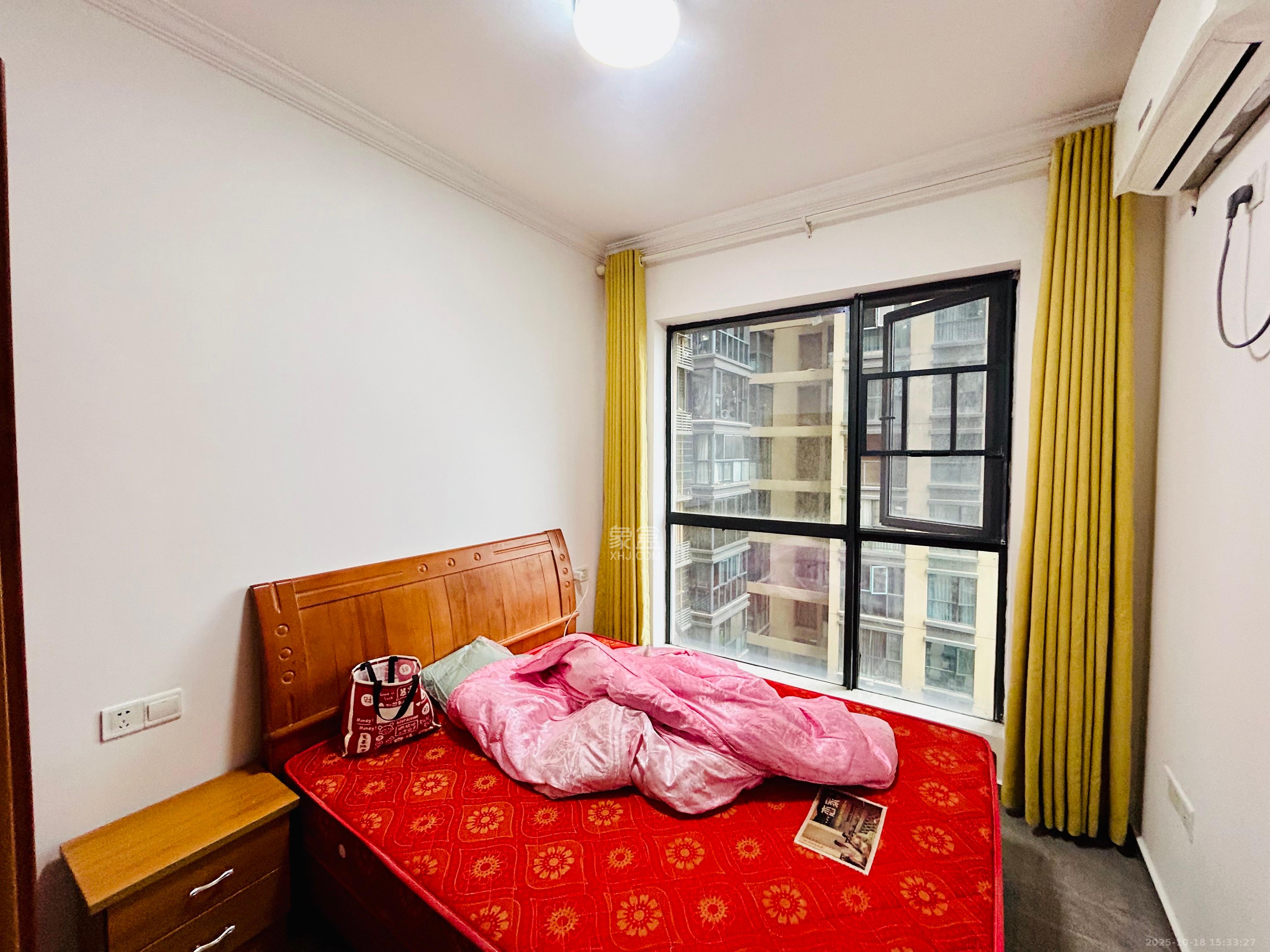 振业城二期  3室2厅2卫    3000.0元/月室内图