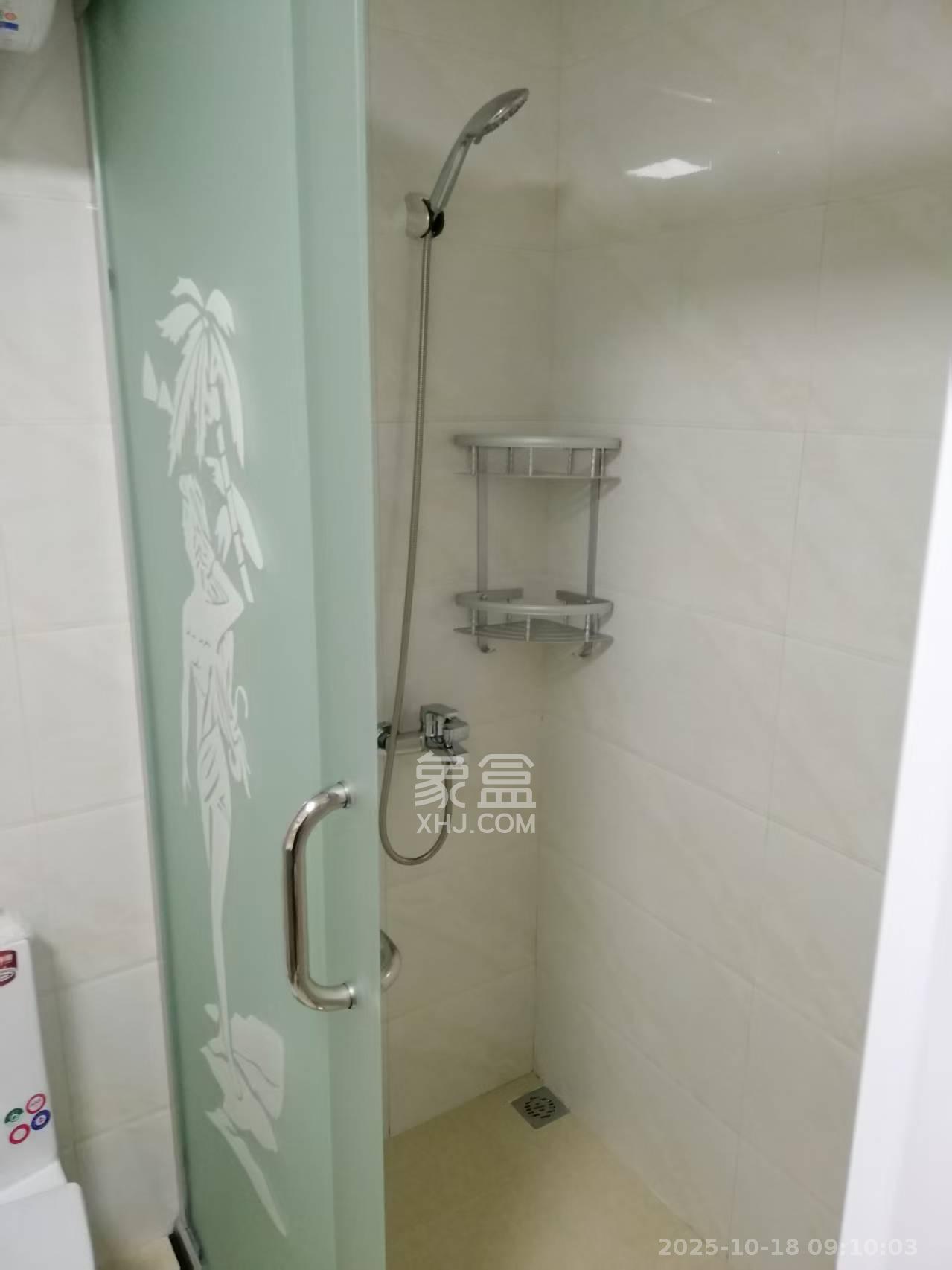 江山帝景哈佛 1室1厅1卫 1300.0元/月 江山帝景哈佛 1室1厅1卫 1300.0元/月室内图