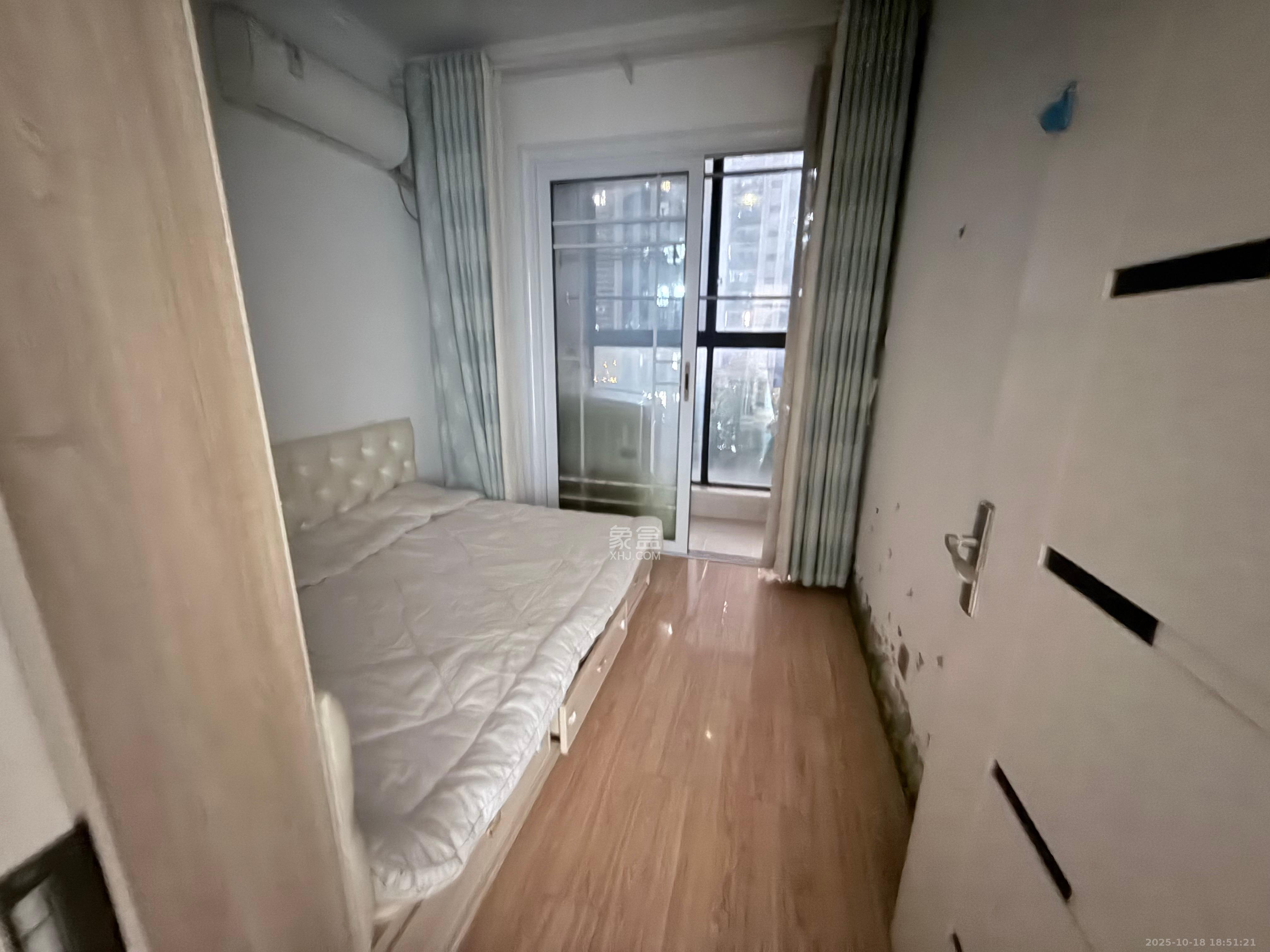 绿地之窗  2室1厅1卫    2000.0元/月 绿地之窗  2室1厅1卫    2000.0元/月室内图