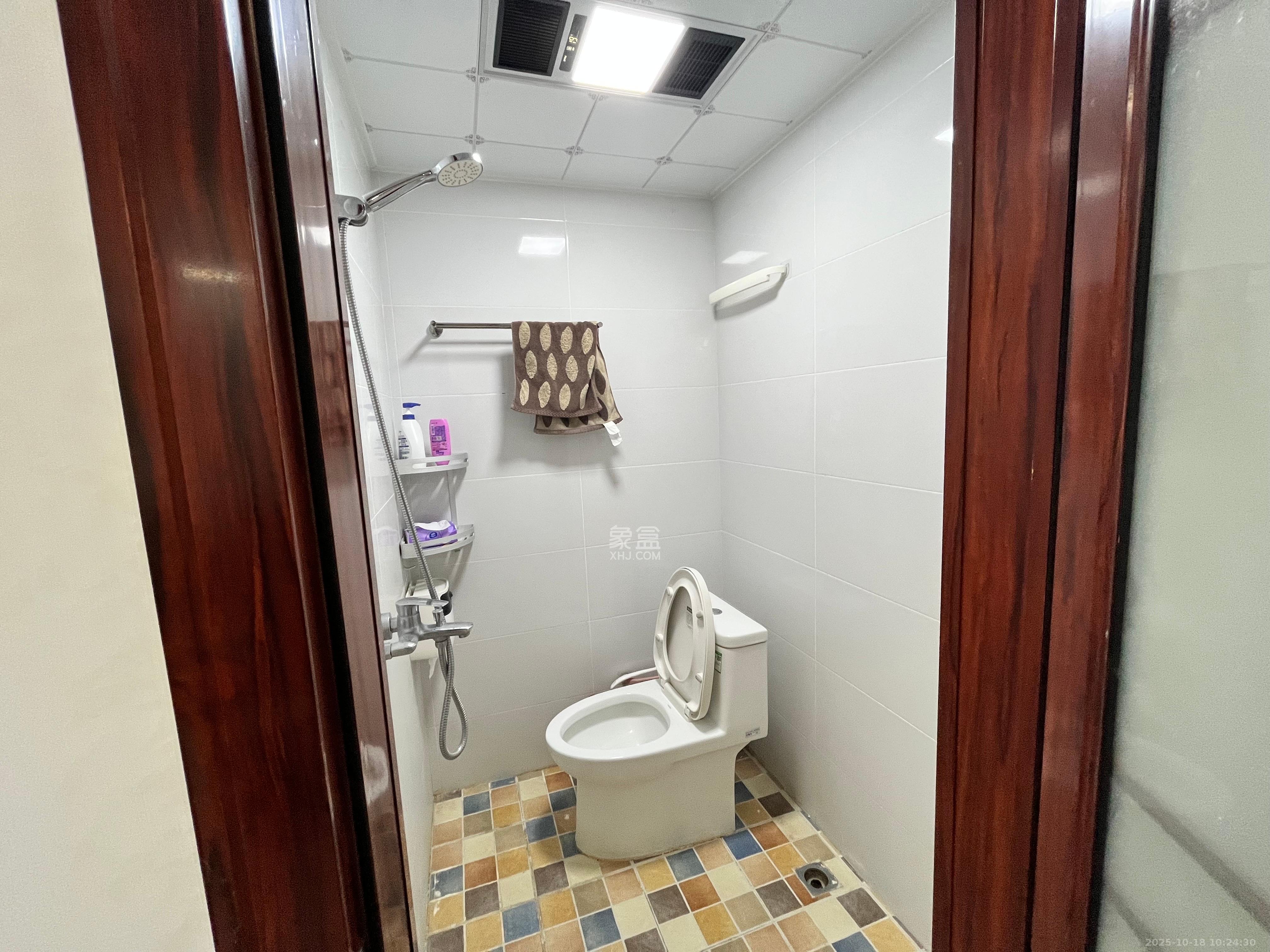 欧亚达国际广场  2室2厅1卫    2200.0元/月室内图