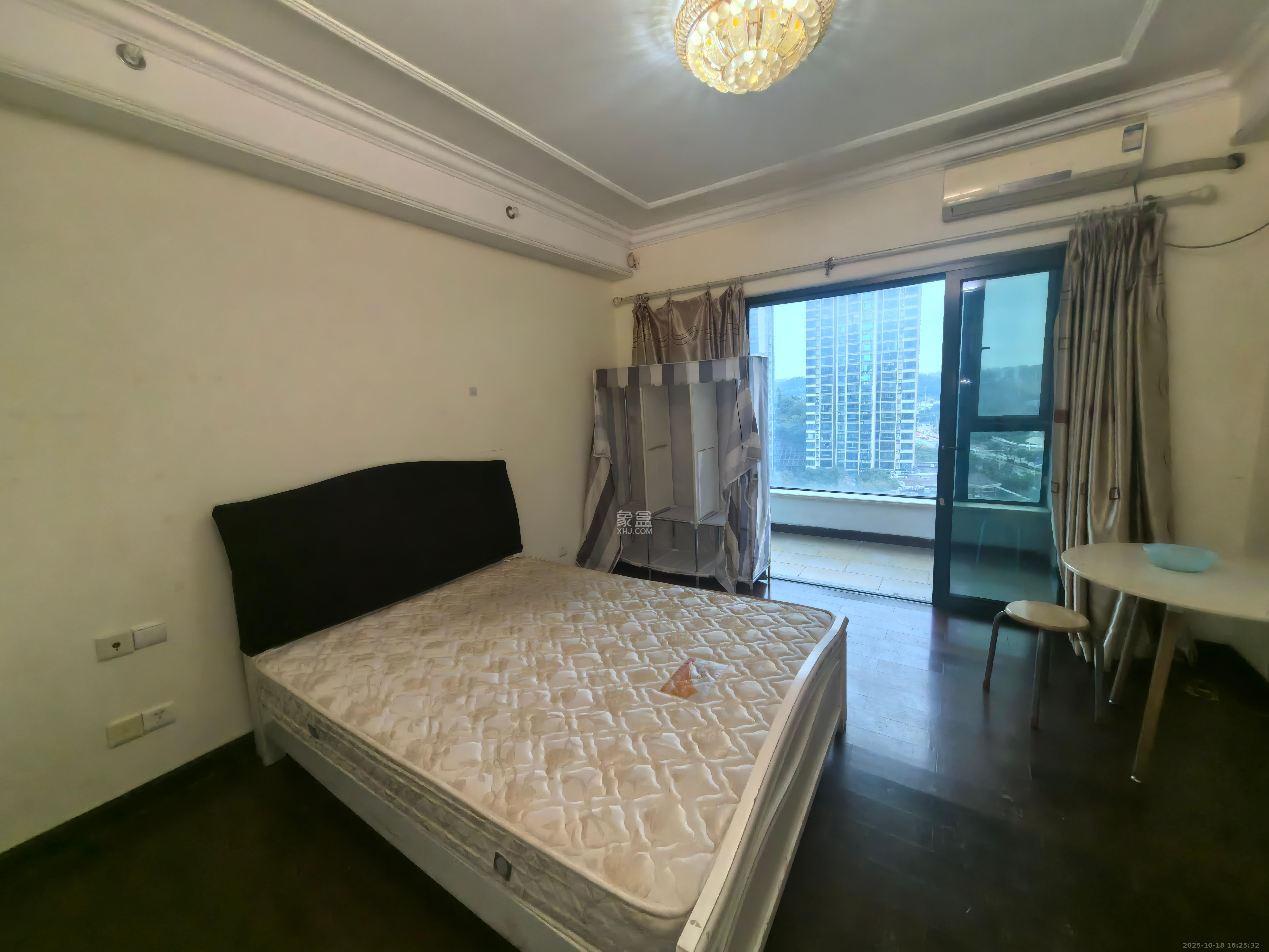 恒大华府  1室1厅1卫    1000.0元/月室内图