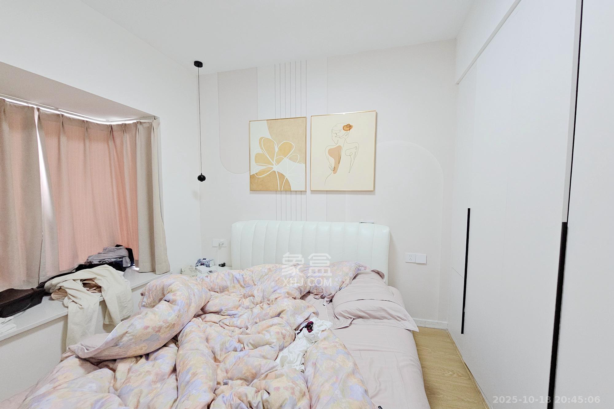 阳光城尚东湾嘉林苑  3室2厅1卫    80.0万卧室