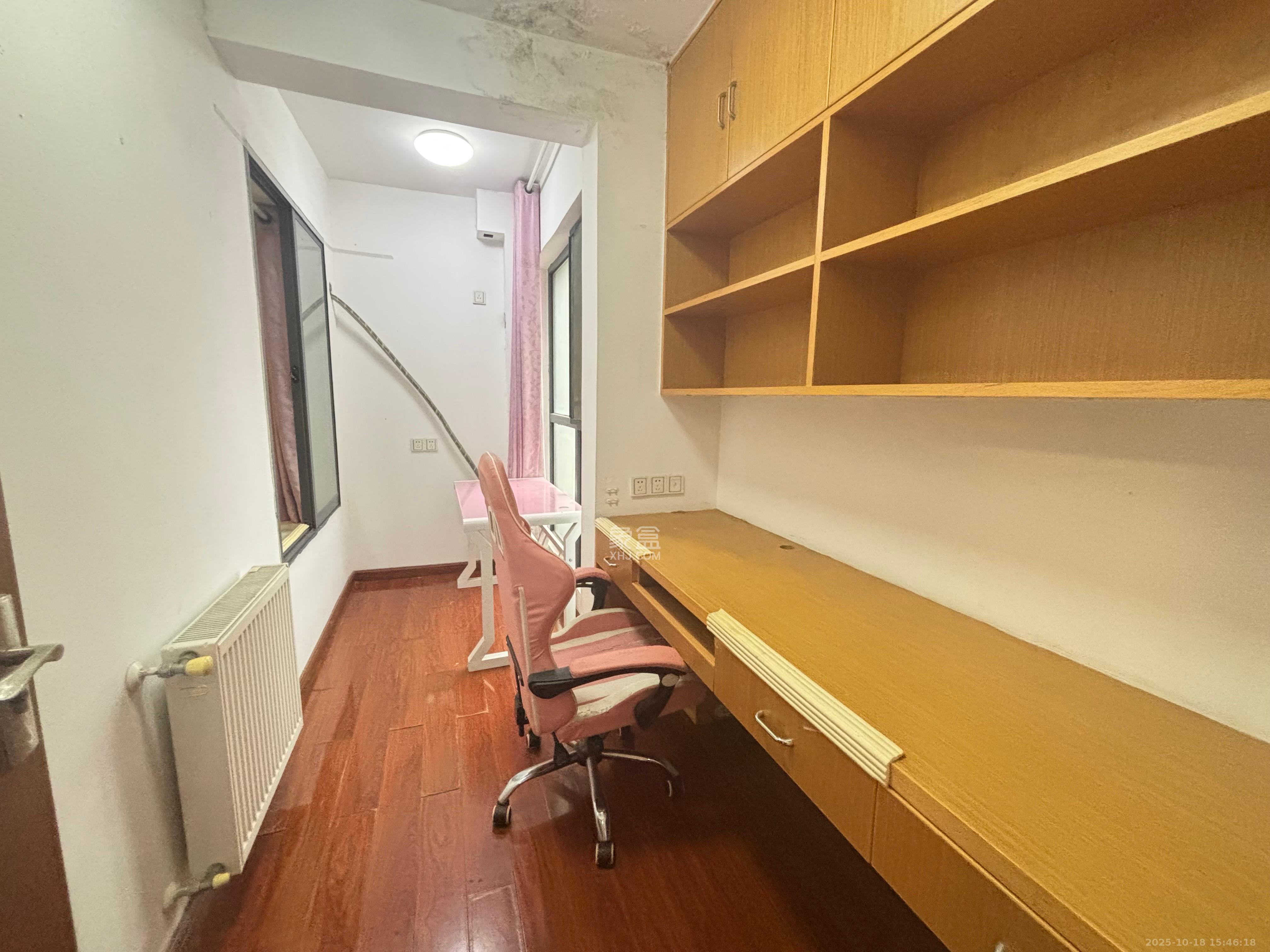 奥克斯广场  2室2厅1卫    2500.0元/月室内图