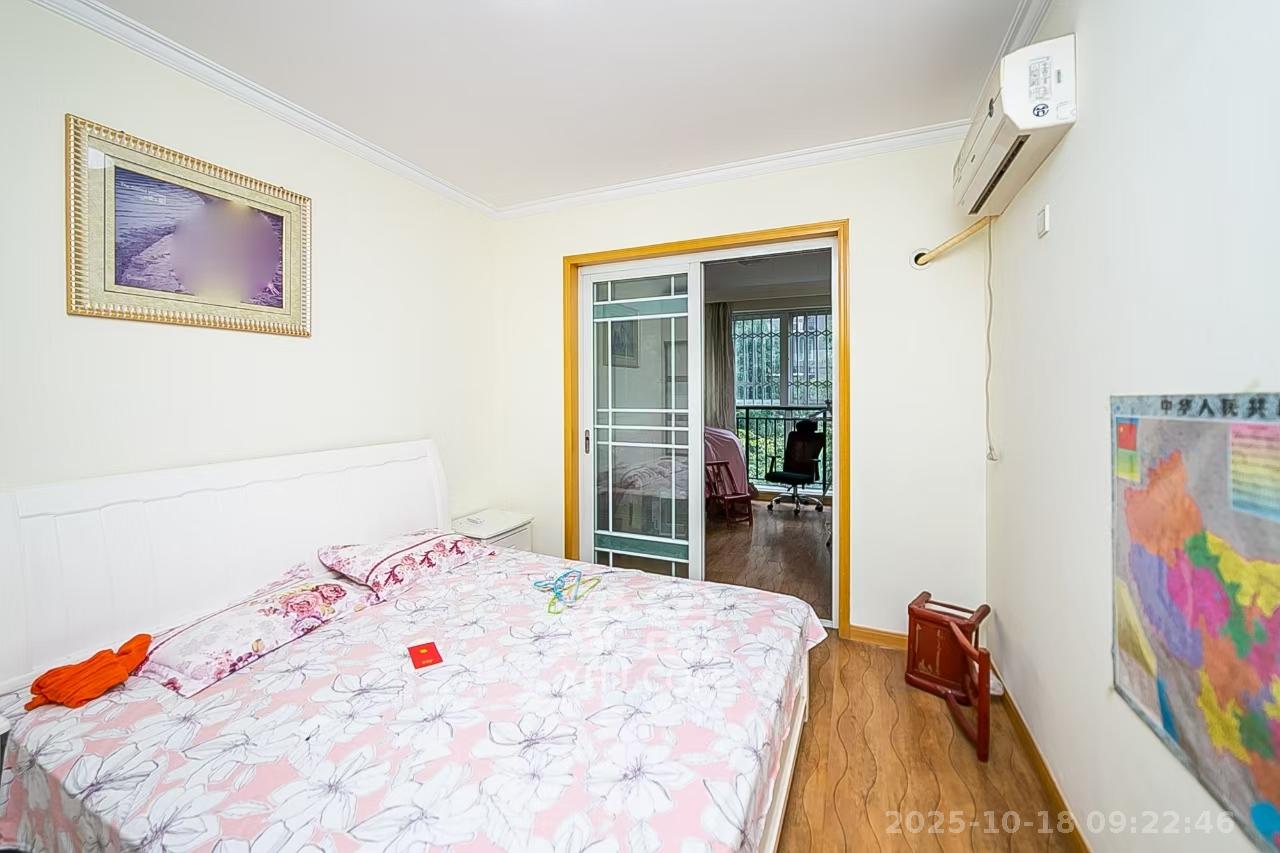 天鸿天府(天鸿中央大院)  3室2厅2卫    2500.0元/月 天鸿天府(天鸿中央大院)  3室2厅2卫    2500.0元/月室内图