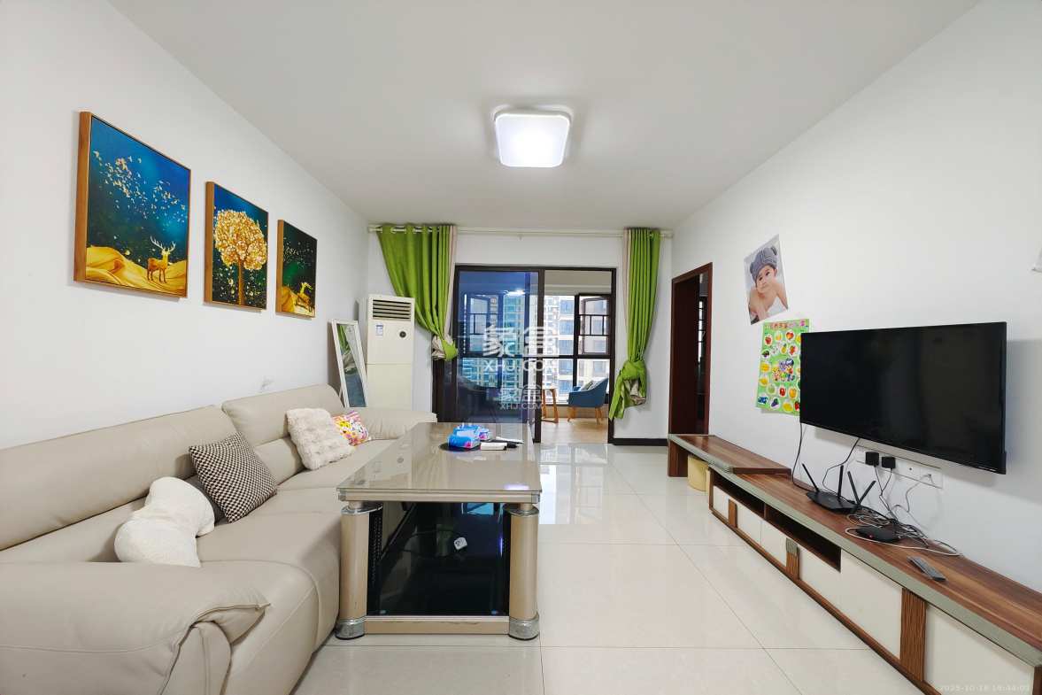 保利西海岸B区  3室2厅1卫    3000.0元/月 保利西海岸B区  3室2厅1卫    3000.0元/月室内图